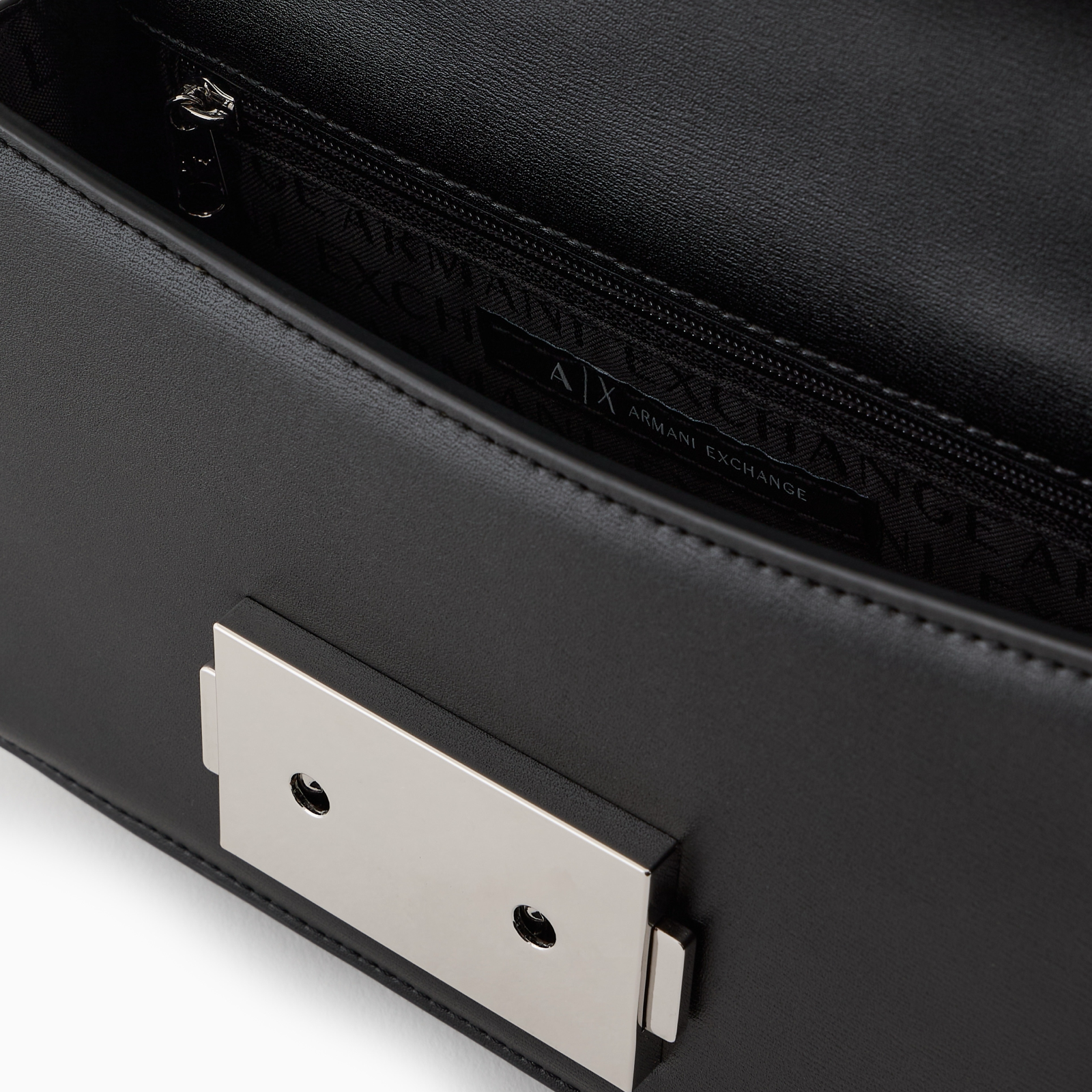 Дамска чанта Armani Exchange Women Crossbody Bag XW000070 AF12039 UC001 Inside View