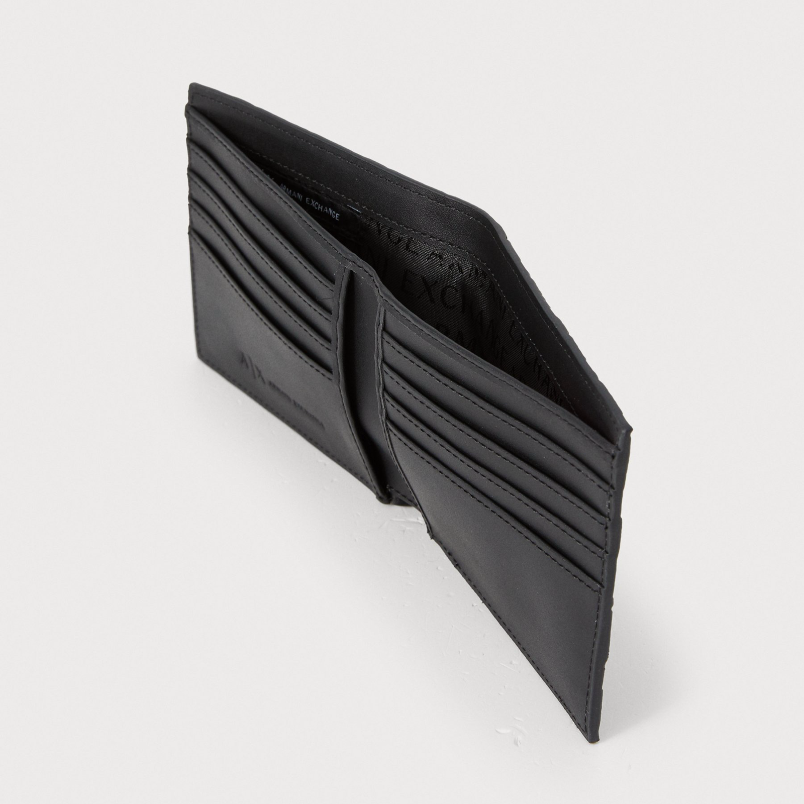 Мъжки портфейл Armani Exchange Men Wallet XM000168 AF12133 UC001 Top View