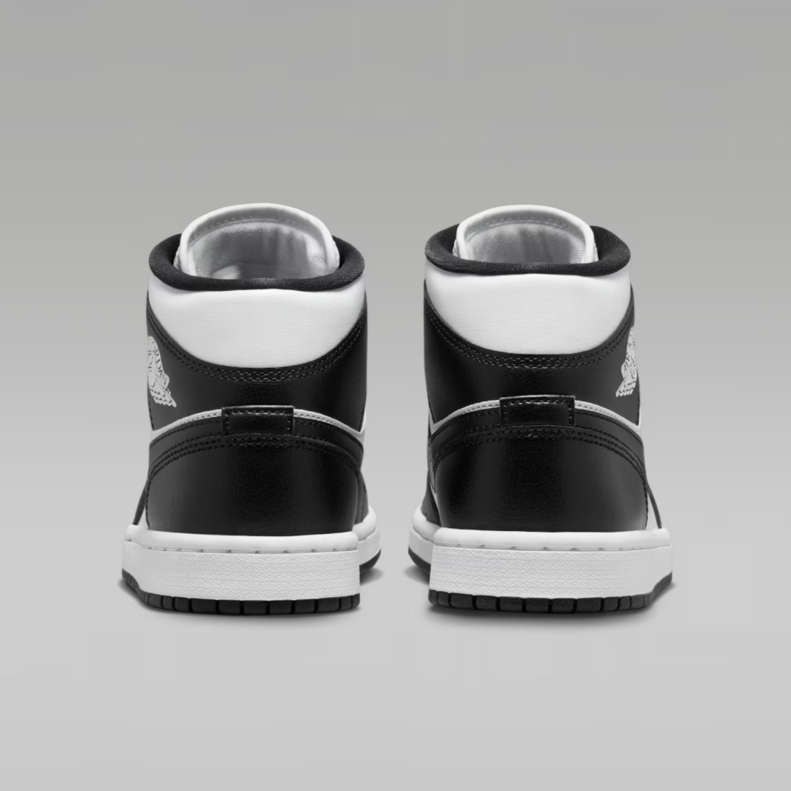 Дамски кецове Nike Air Jordan Mid 1 Sneakers DV0991-101 Heel View