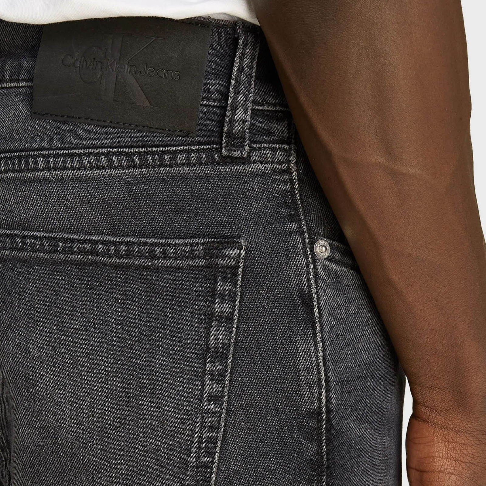 Мъжки черни дънки Calvin Klein Jeans
J30J326834