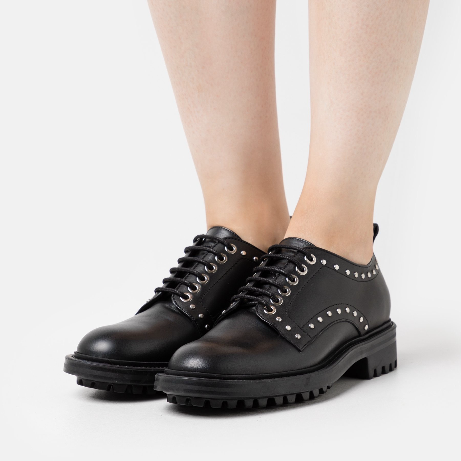 Max Mara Weekend Women Oxfords And Derbies Model View