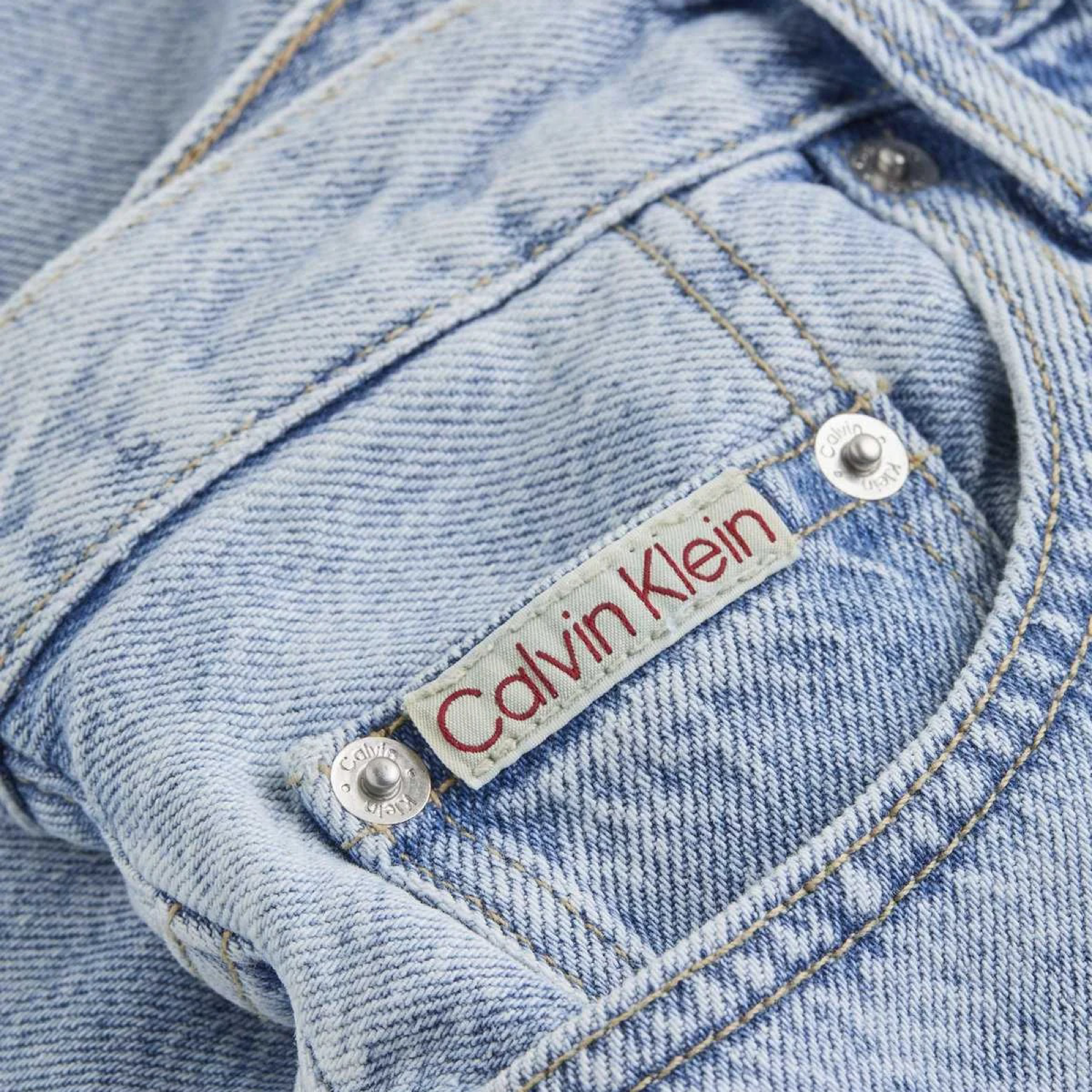 Дамски къси дънки Calvin Klein Jeans
J20J225155 Close-Up