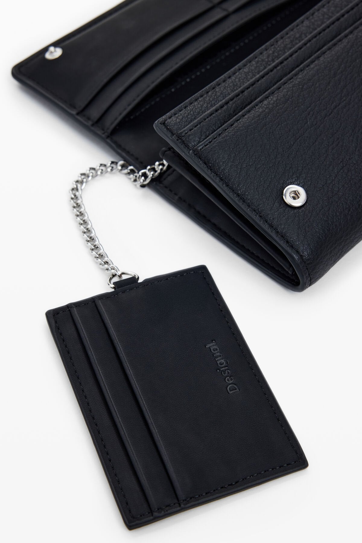 Дамски портмоне Desigual Wallet 25WAYP35 Close-Up