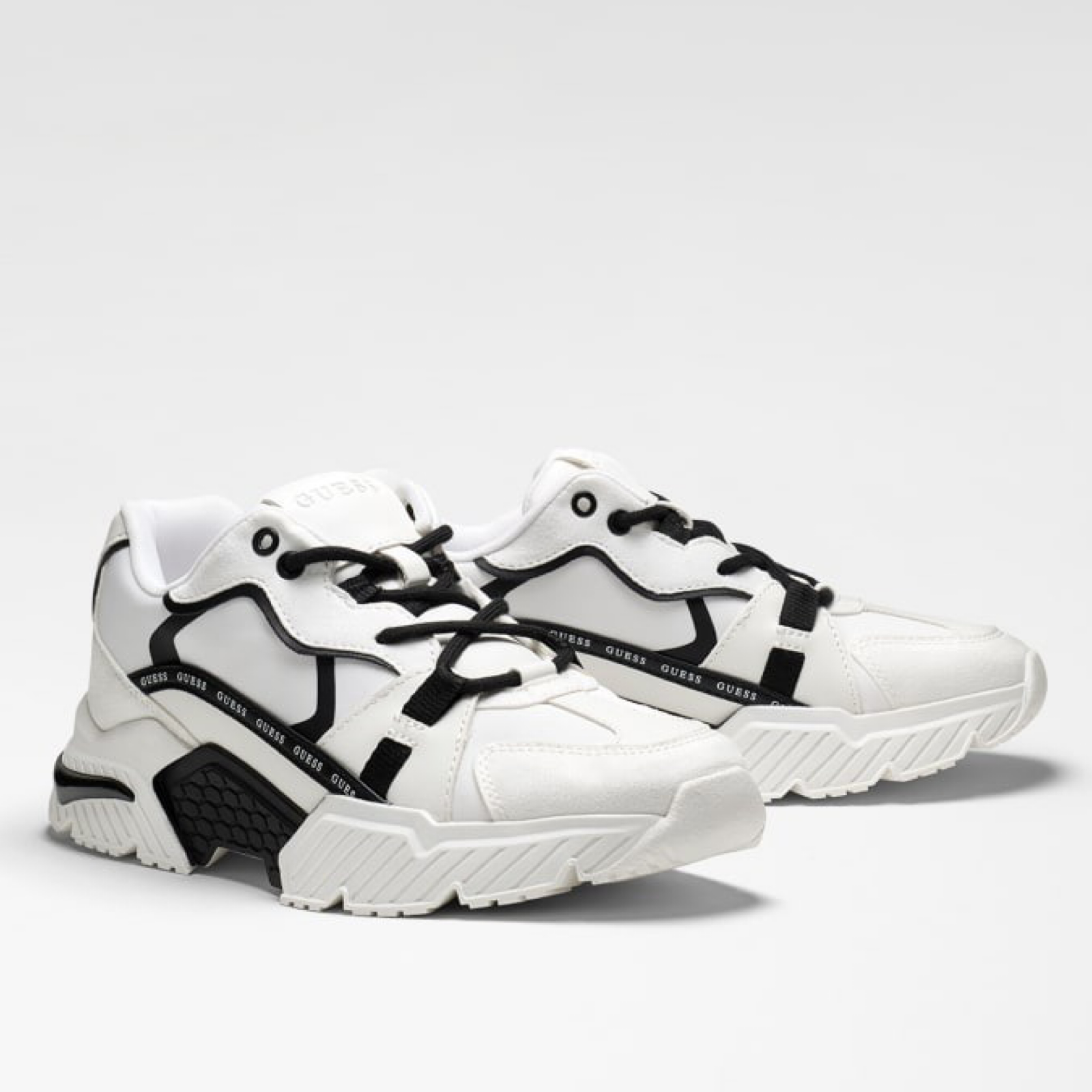 Дамски маратонки Guess Women Sneakers FLJCR6ELEI2 WHBLK Front View