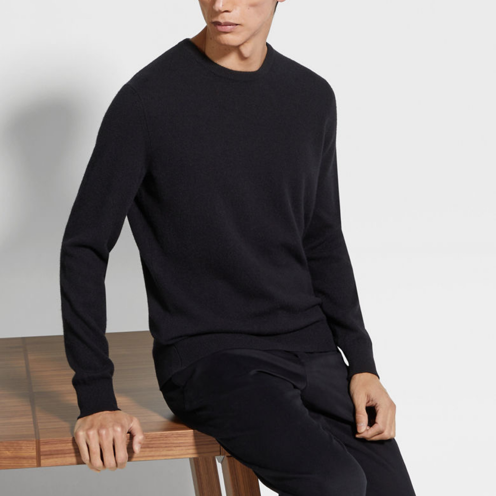ZEGNA Oasi Cashmere Men Sweater E8K10 110 K09 Side View