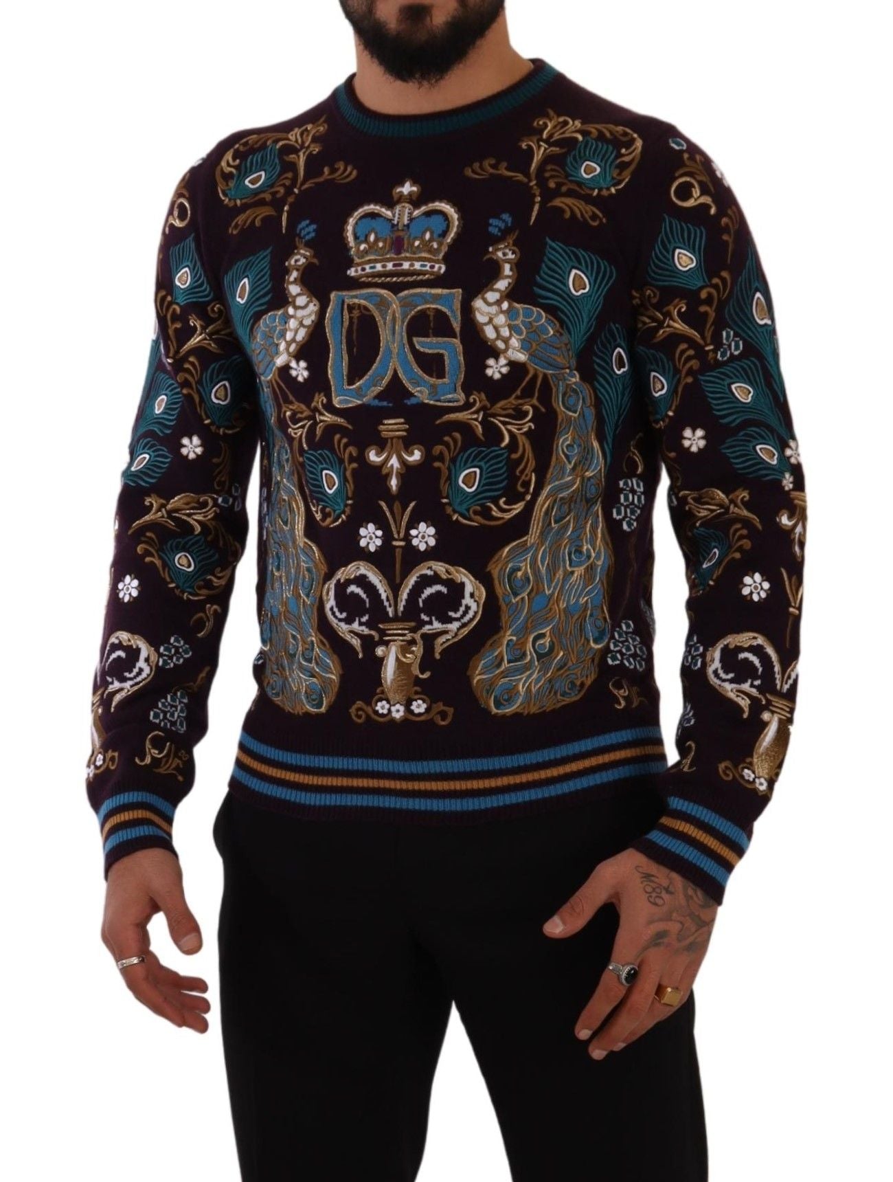 Dolce & Gabbana елегантен кашмирен пуловер с деколте от Бордо