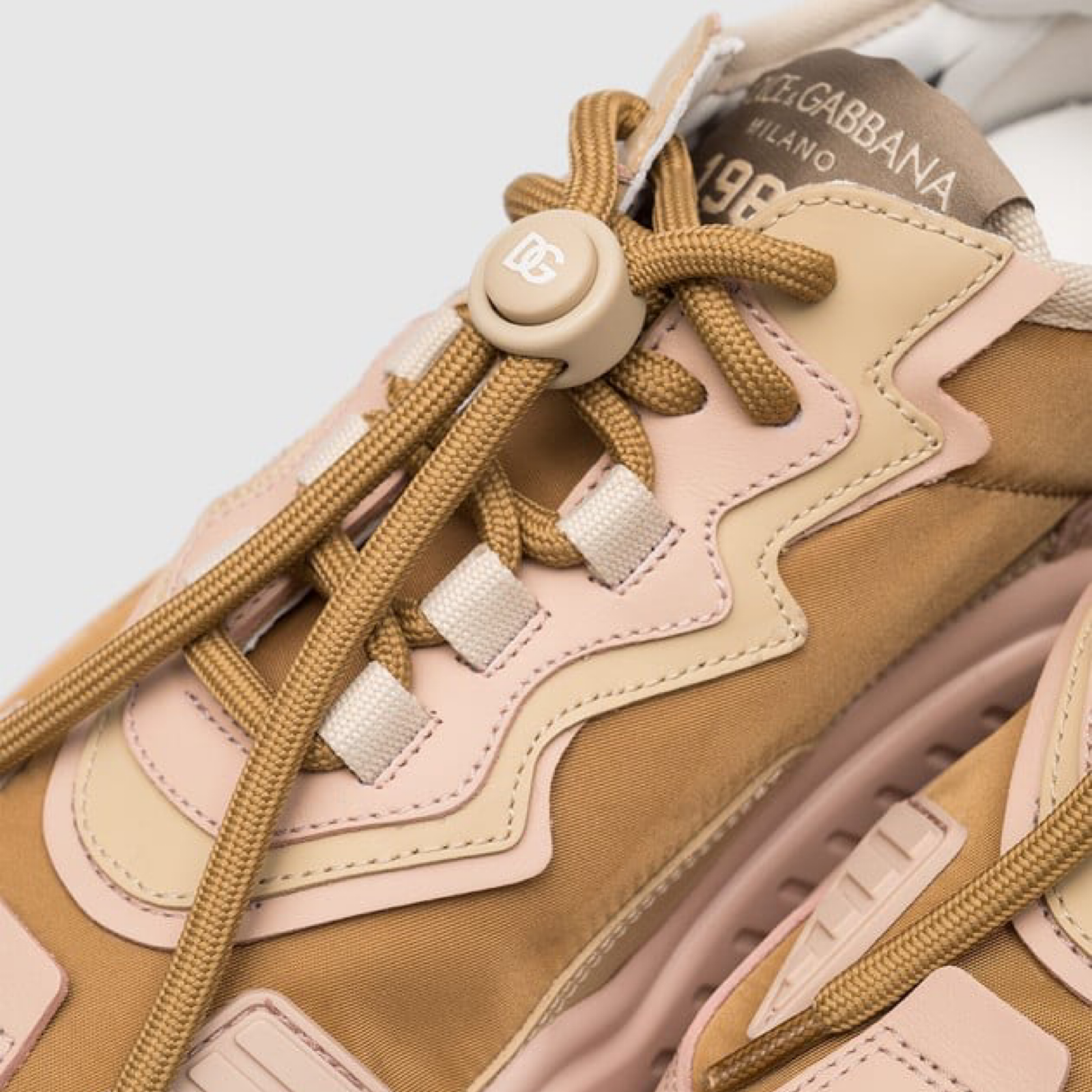Dolce & Gabbana Daymaster Women Sneakers CK1908 AQ355 Close-Up