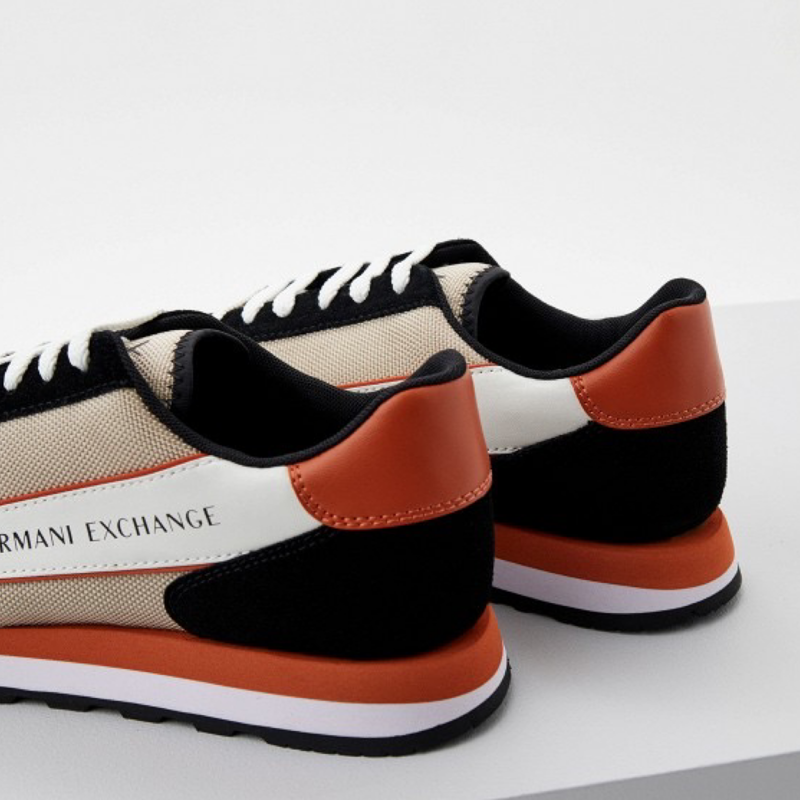 Мъжки маратонки Armani Exchange Men Sneakers XUX083 XV263 Heel View