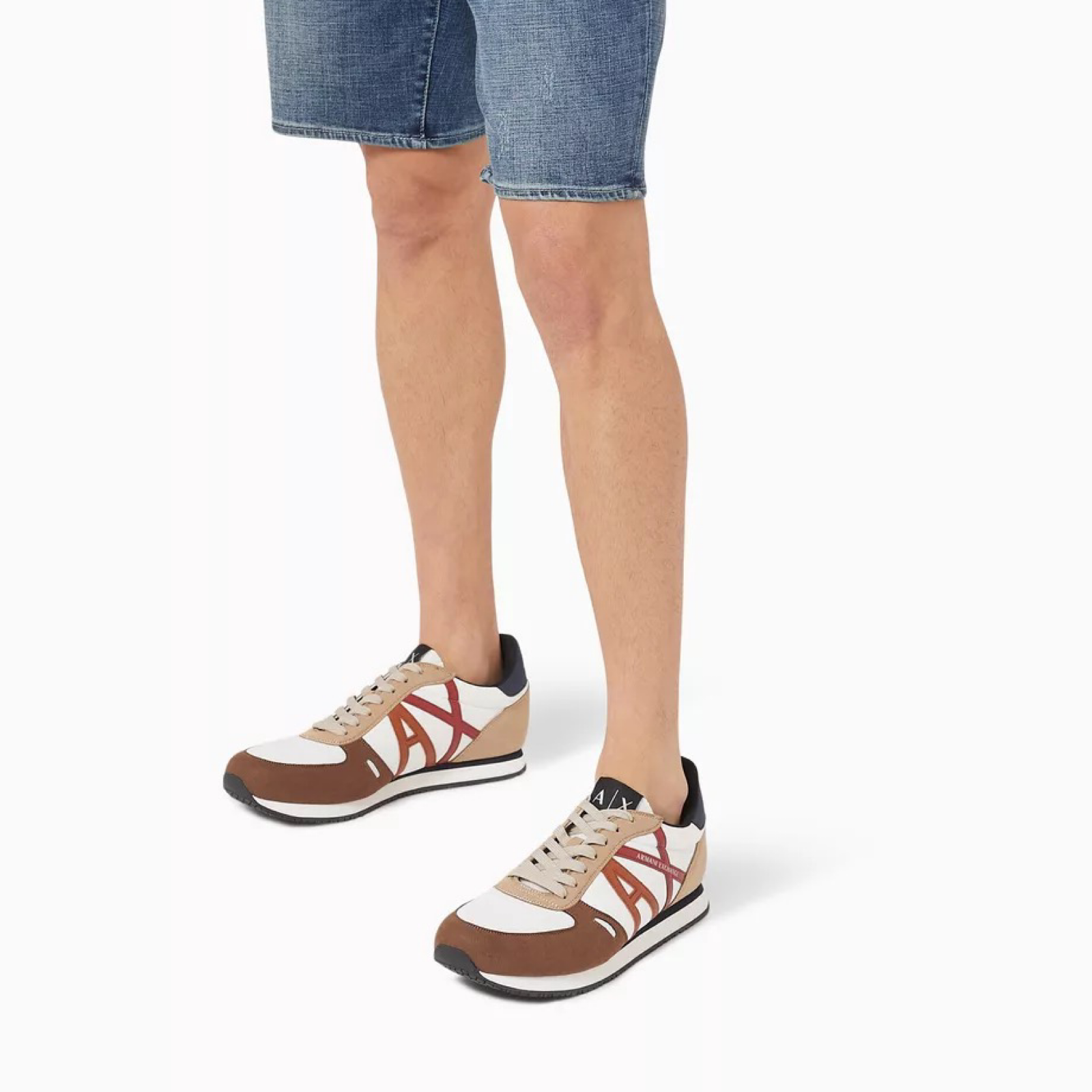 Мъжки маратонки Armani Exchange Sneakers XUX017 XCC68 S539 Model View