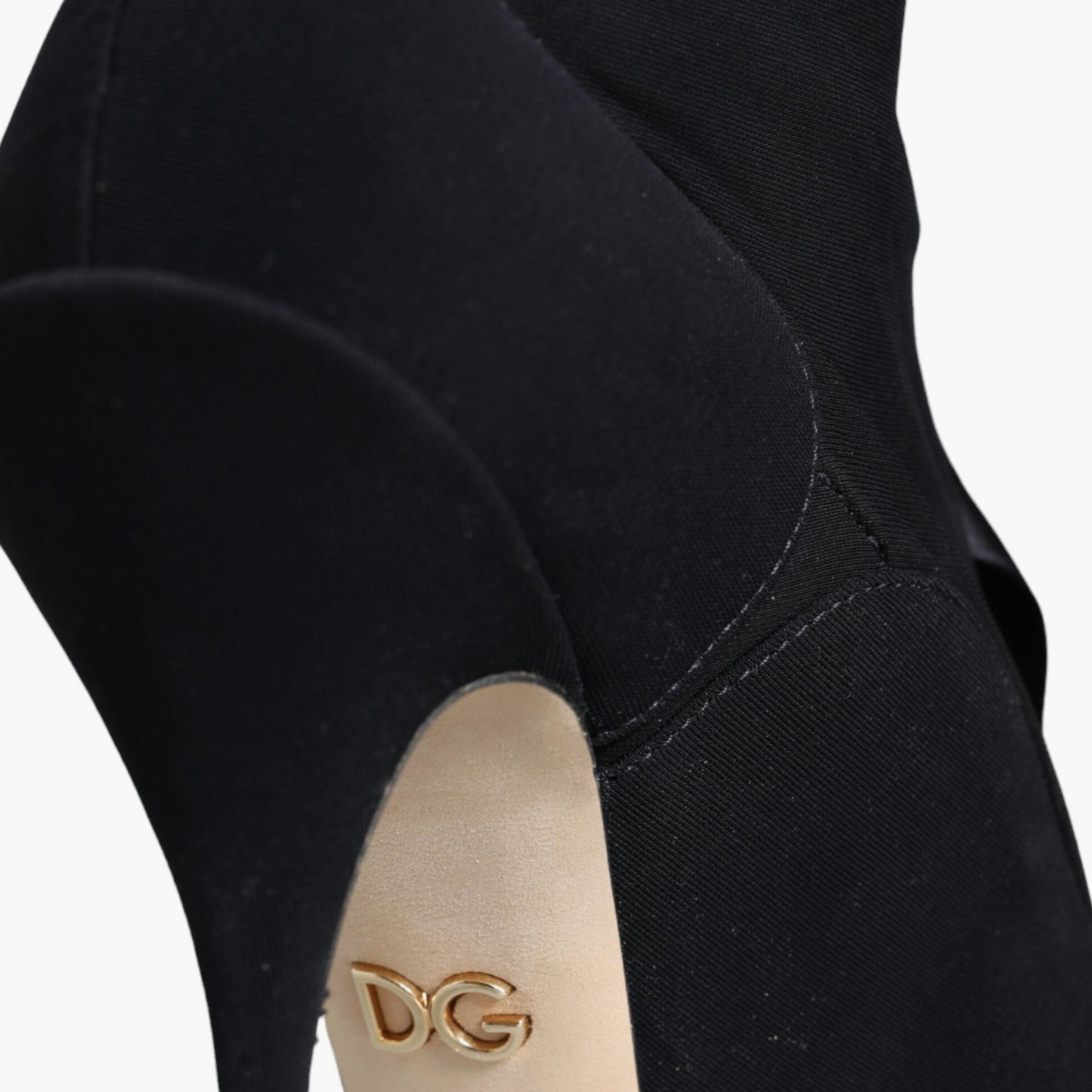 Дамски луксозни обувки на токчета с висок чорап в черно DOLCE & GABBANA
Women’s Luxury Black Stiletto Heels Boots