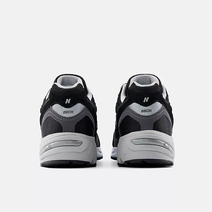 Мъжки маратонки New Balance 880R Men Sneakers U880R8EU Heel View