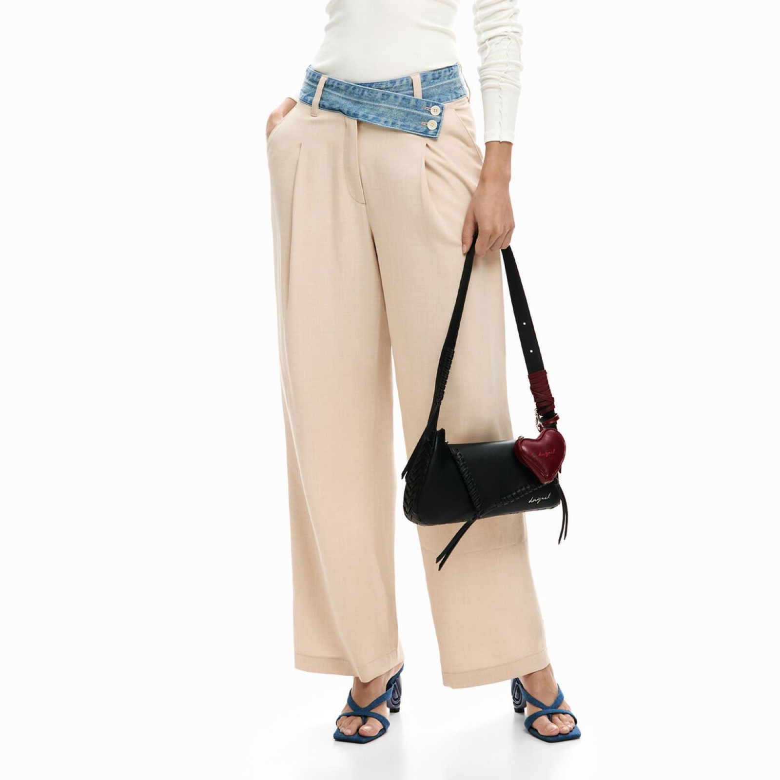 Дамска чанта Desigual Women Handbag 26SAXP45 2000U Hand View