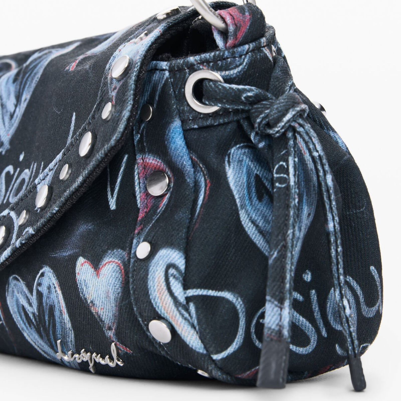 Дамска чанта Desigual Women Handbag 26SAXA57 9019 Close-Up