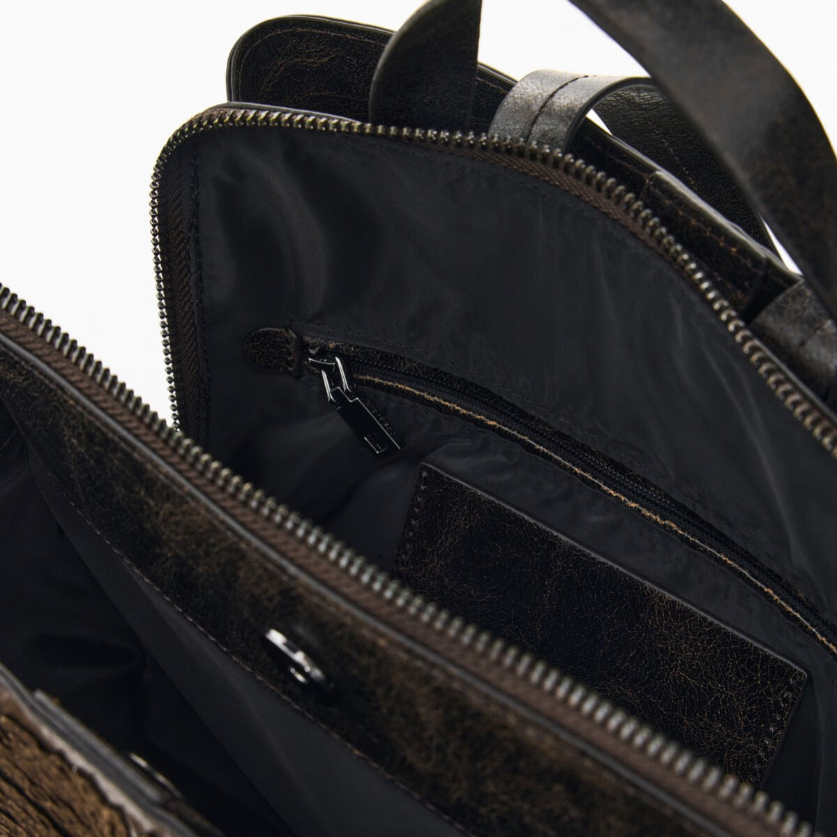 Дамска чанта Desigual women’s backpack 26WAKP18 6009 Inside view