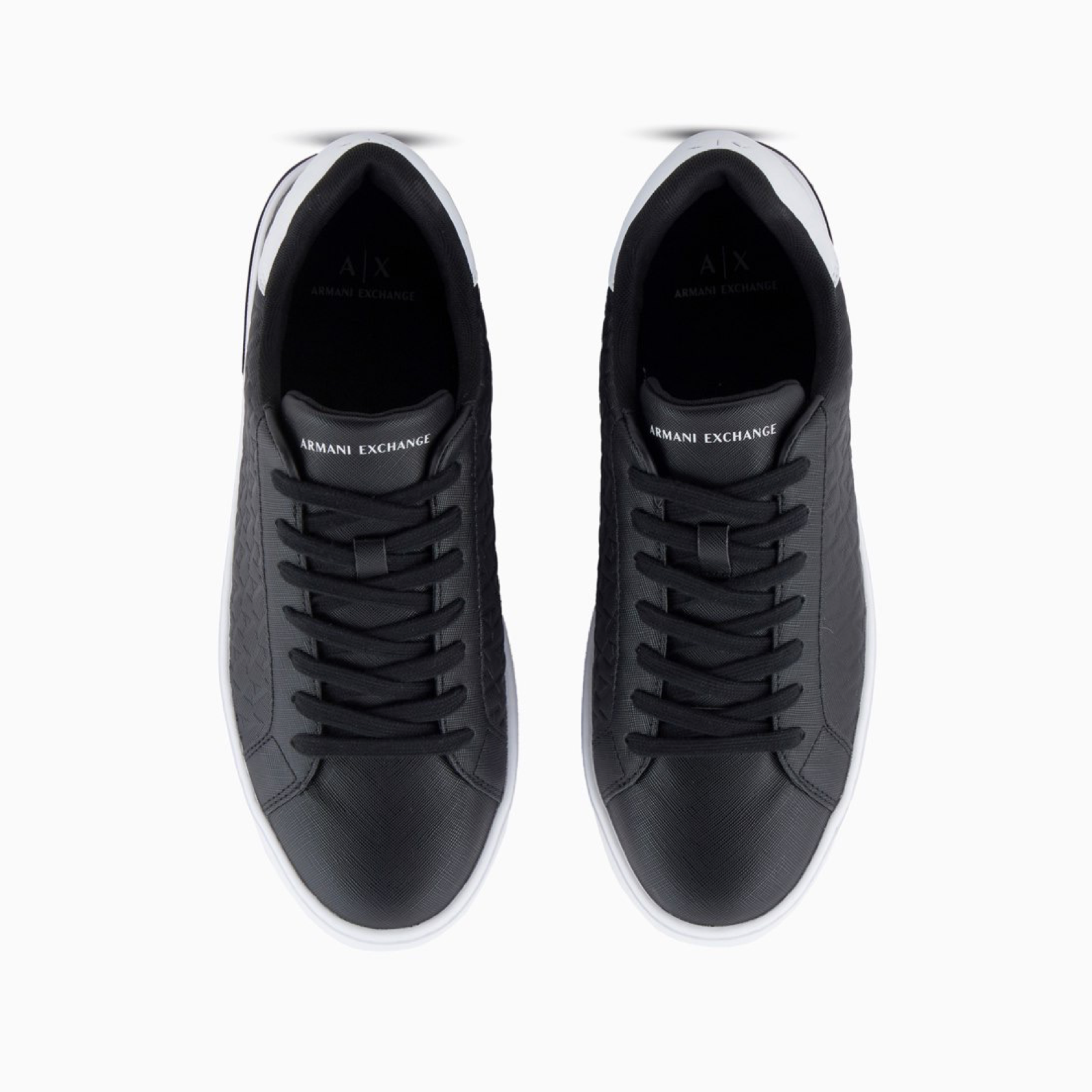 Мъжки черни кецове Armani Exchange
XM000140 AF11916 Top View