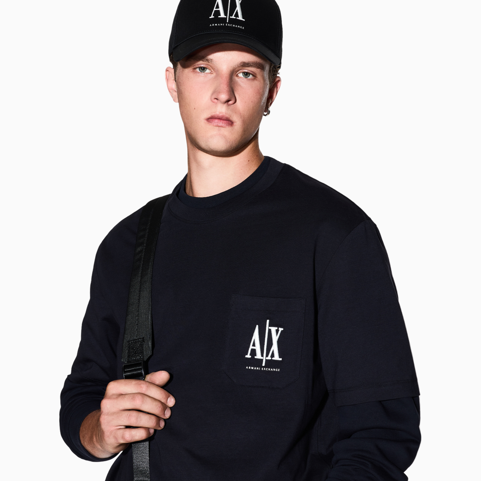 Мъжка тъмно синя тениска Armani Exchange Men T-shirt XM000366 AF12308 UB101 Close-Up