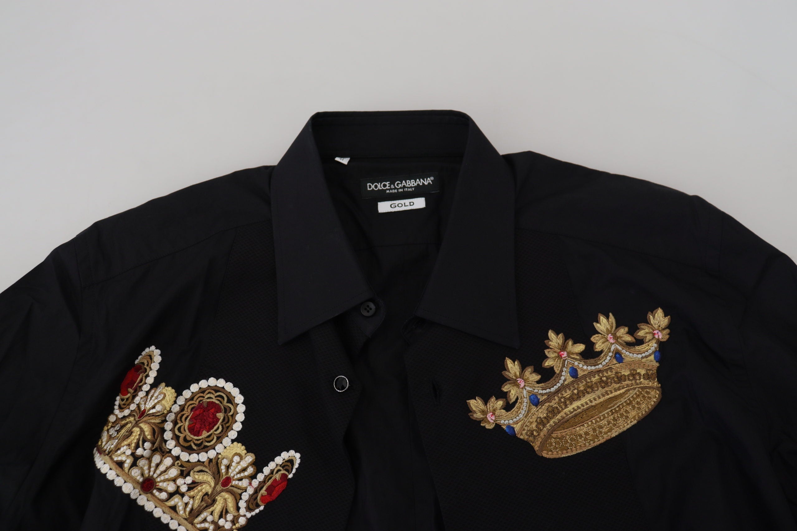 Елегантна черна прилепнала риза Dolce & Gabbana с бродерия на корона