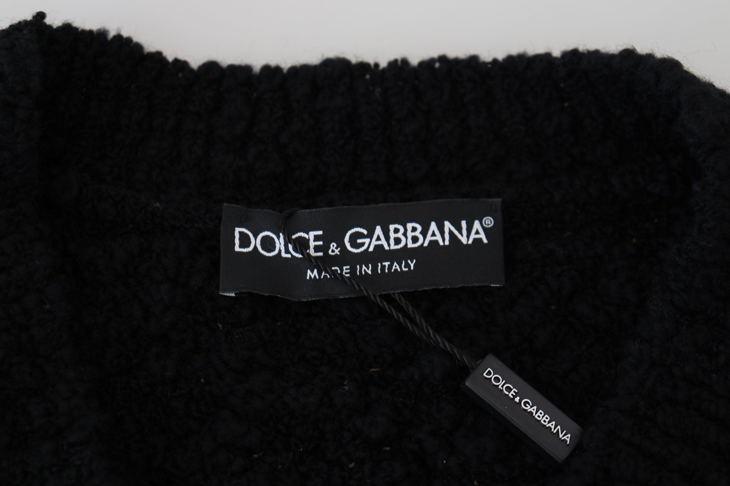 Елегантен черен пуловер с V-образно деколте от смесена вълна Dolce & Gabbana
