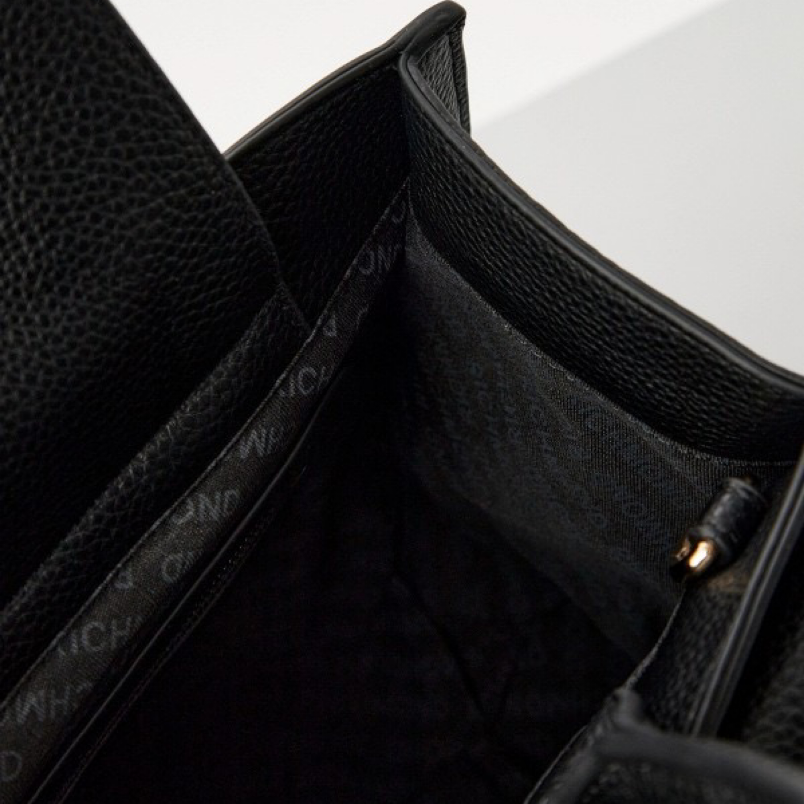 Дамска чанта Richmond Women Handbag RWA24079BO Inside View