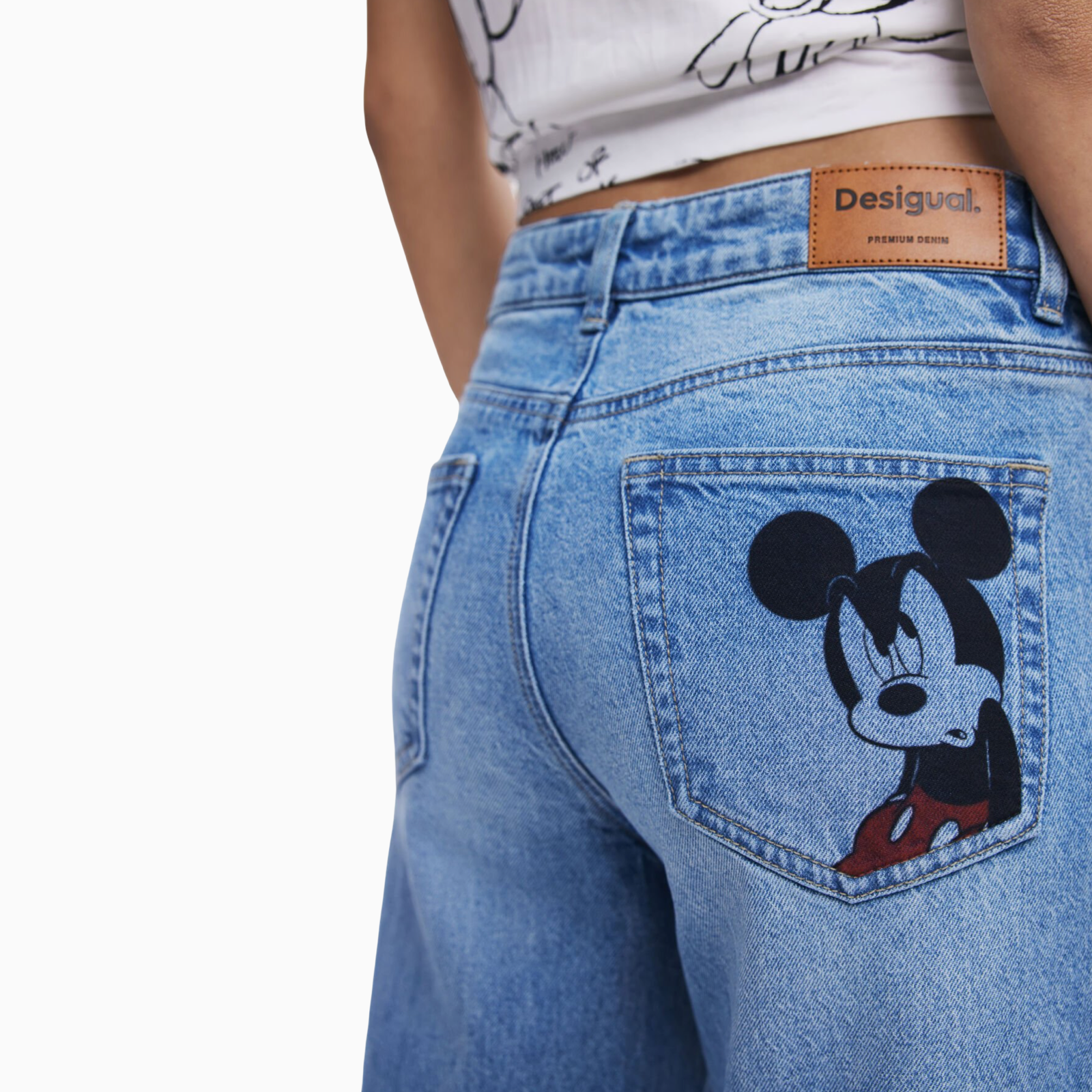 Дамски дънки Desigual Jeans 25WWDD17 Close-Up