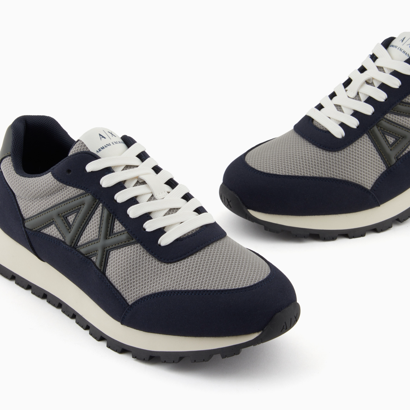 Мъжки маратонки Armani Exchange XM001960 AF19388 Close-Up