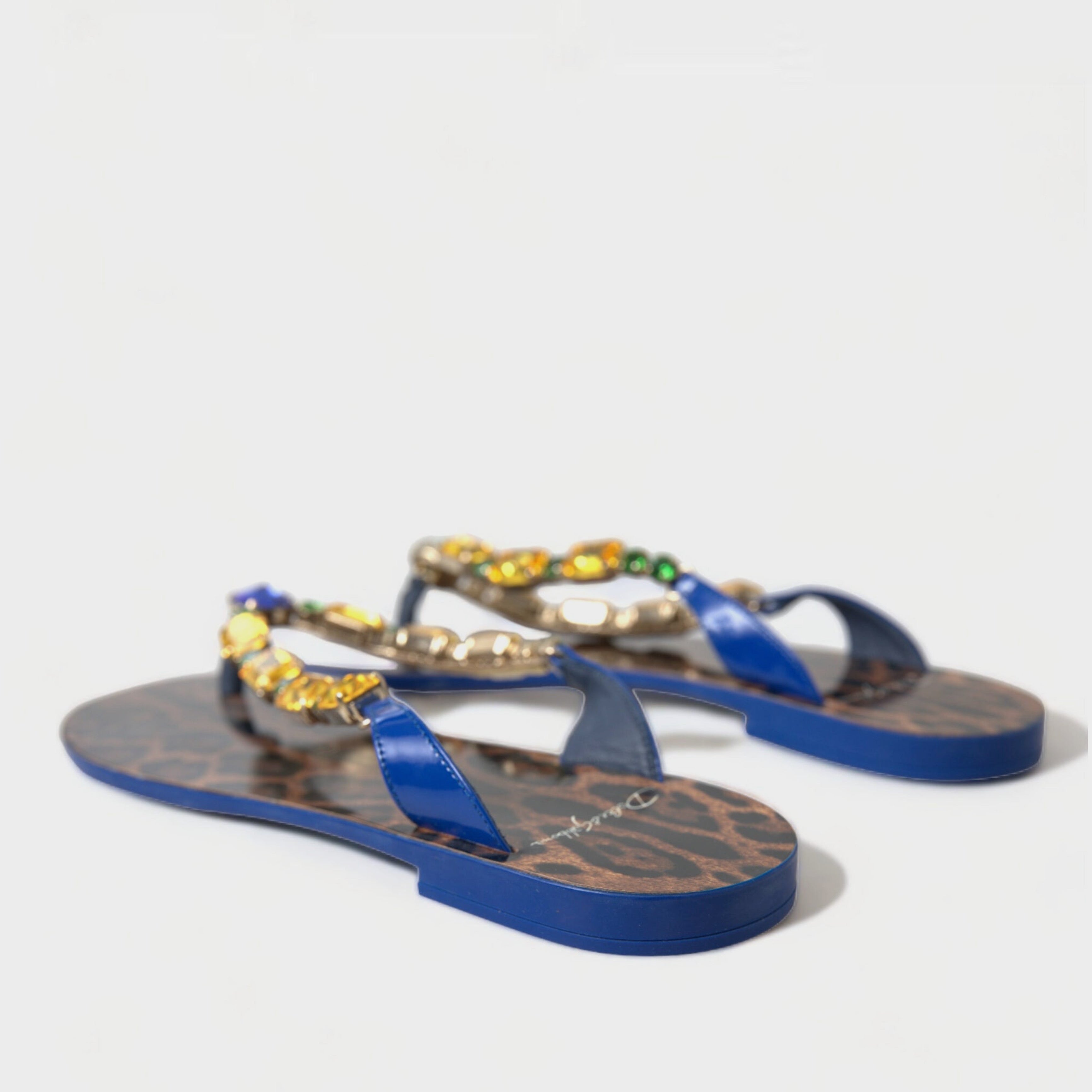 Дамски луксозни сандали в синьо с кристали DOLCE & GABBANA
Women’s Luxury Flat Blue Sandals