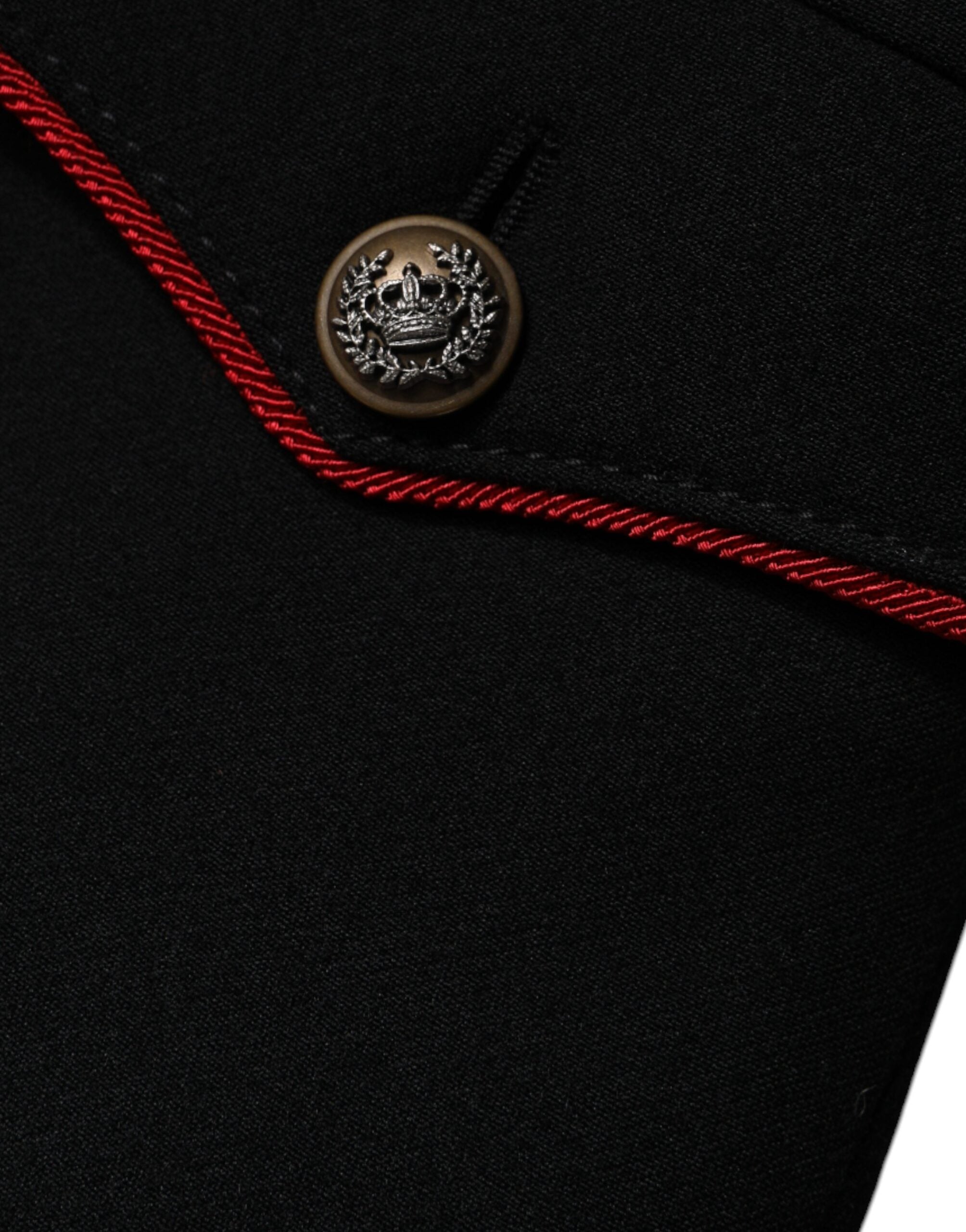 Черно едноредно яке Dolce & Gabbana с тренчкот