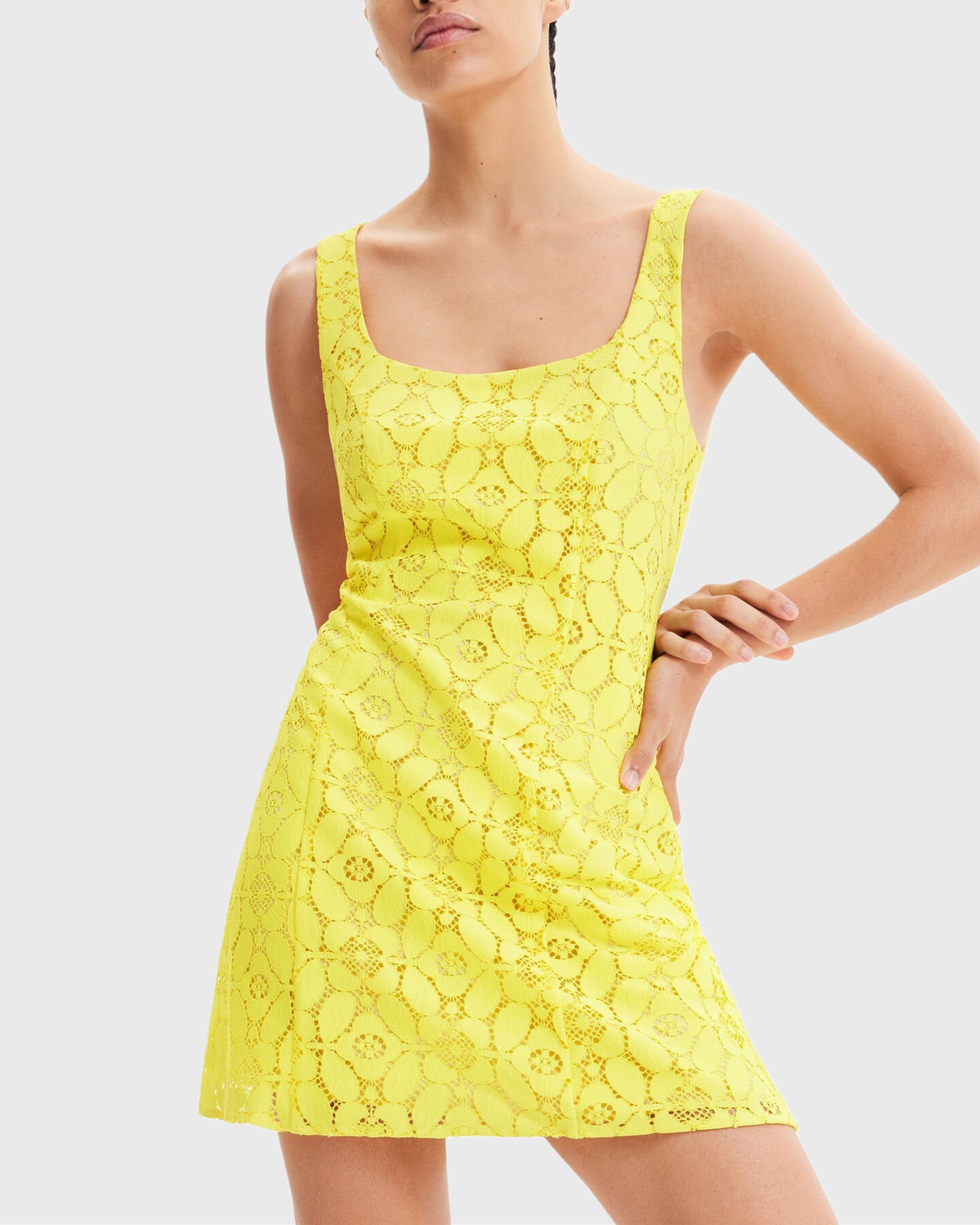 Дамска къса рокля в жълто Women’s short lace dress Desigual 23SWVW02 8035L Yellow