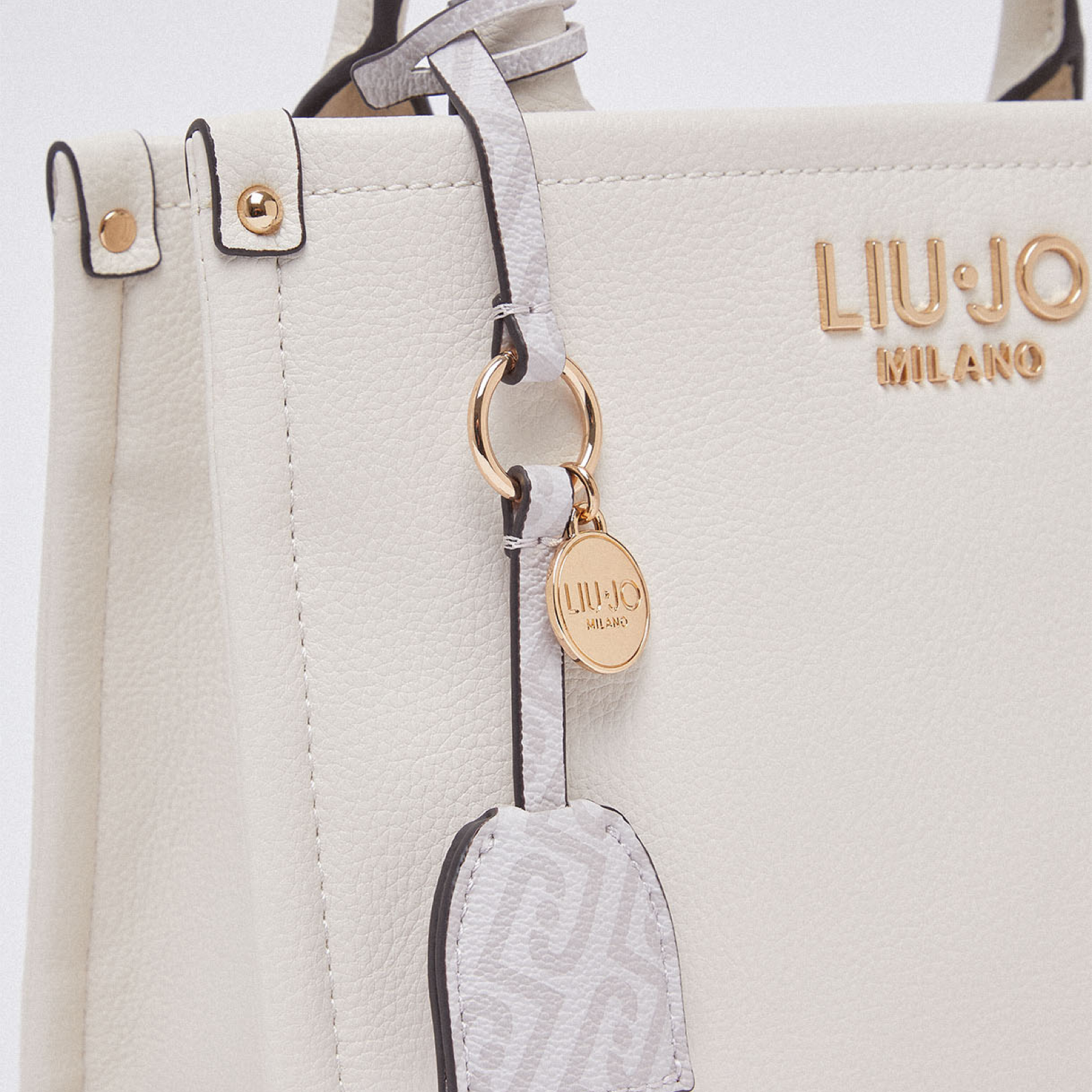 Дамска чанта Liu Jo Women Small Handbag With Charm AA6192 E1012 X0459 Close-Up