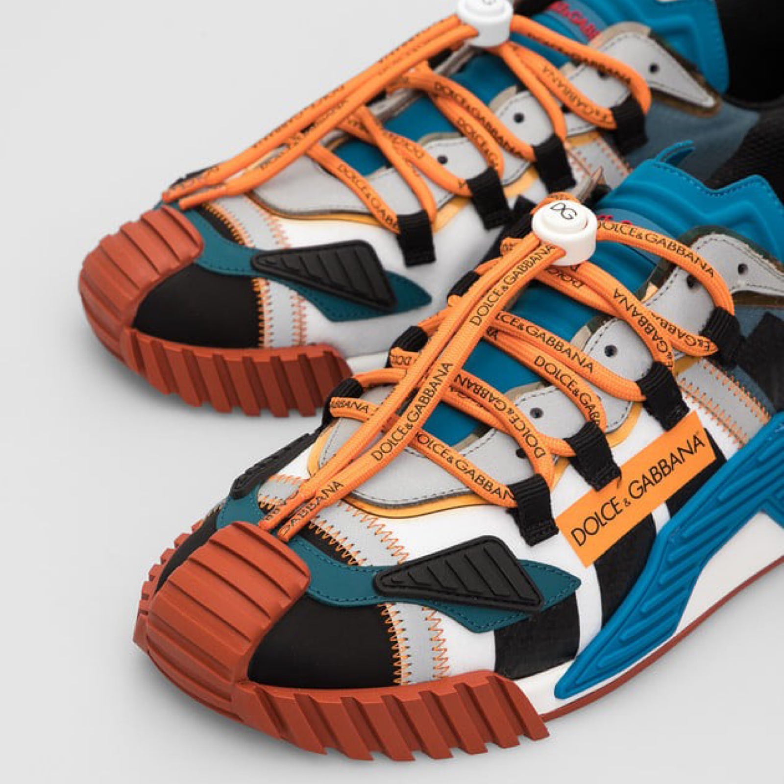 Dolce & Gabbana NS1 Men Sneakers Close-Up