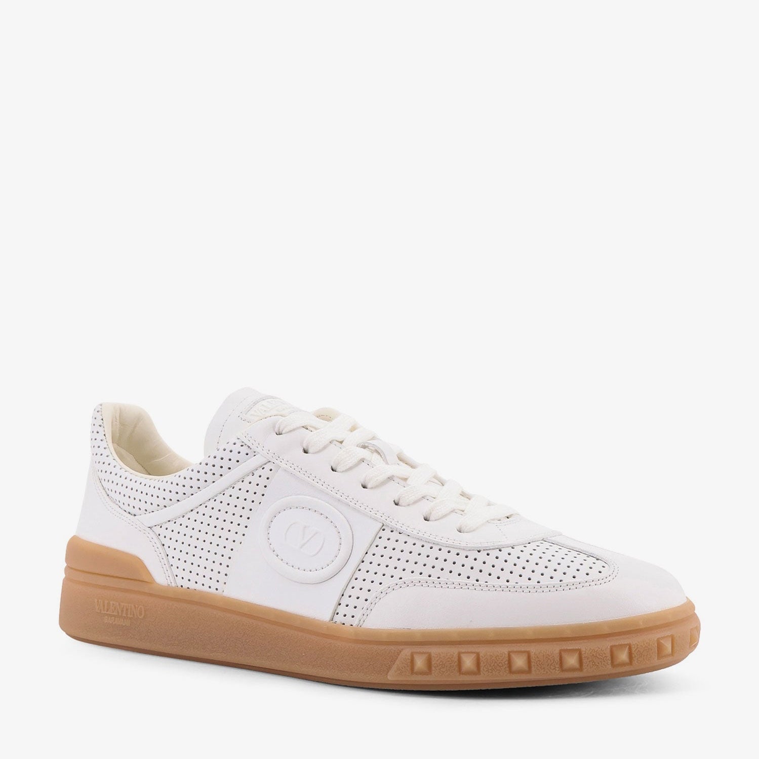 Мъжки кецове Men’s sneakers Valentino Garavani Upvillage 7Y2S0H77TFT_0BO white angled view