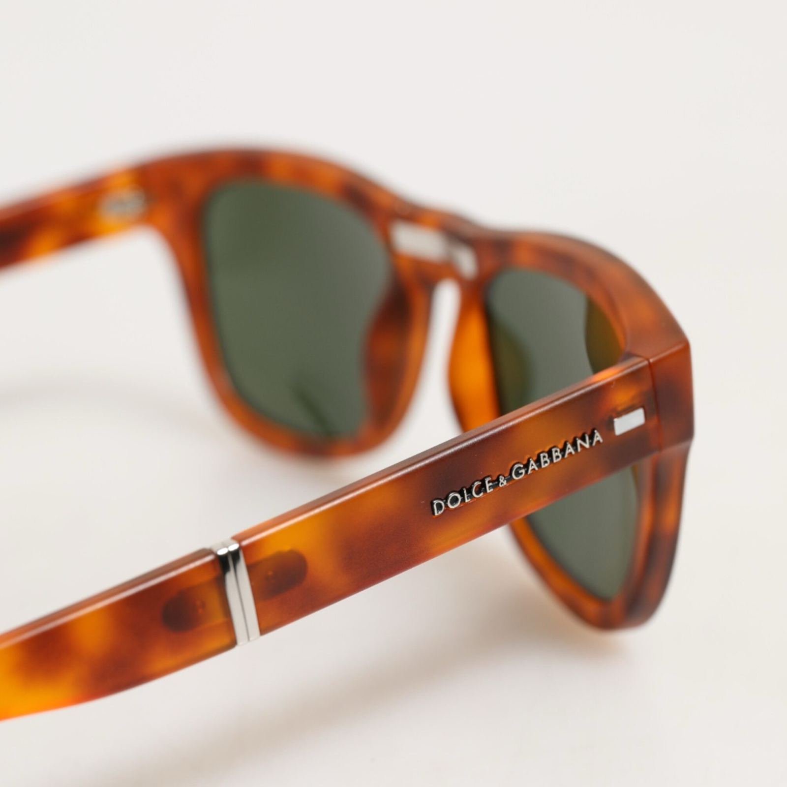 Dolce & Gabbana Havana Full Rim Round Lenses Foldable Sunglasses DG6089 Close-Up