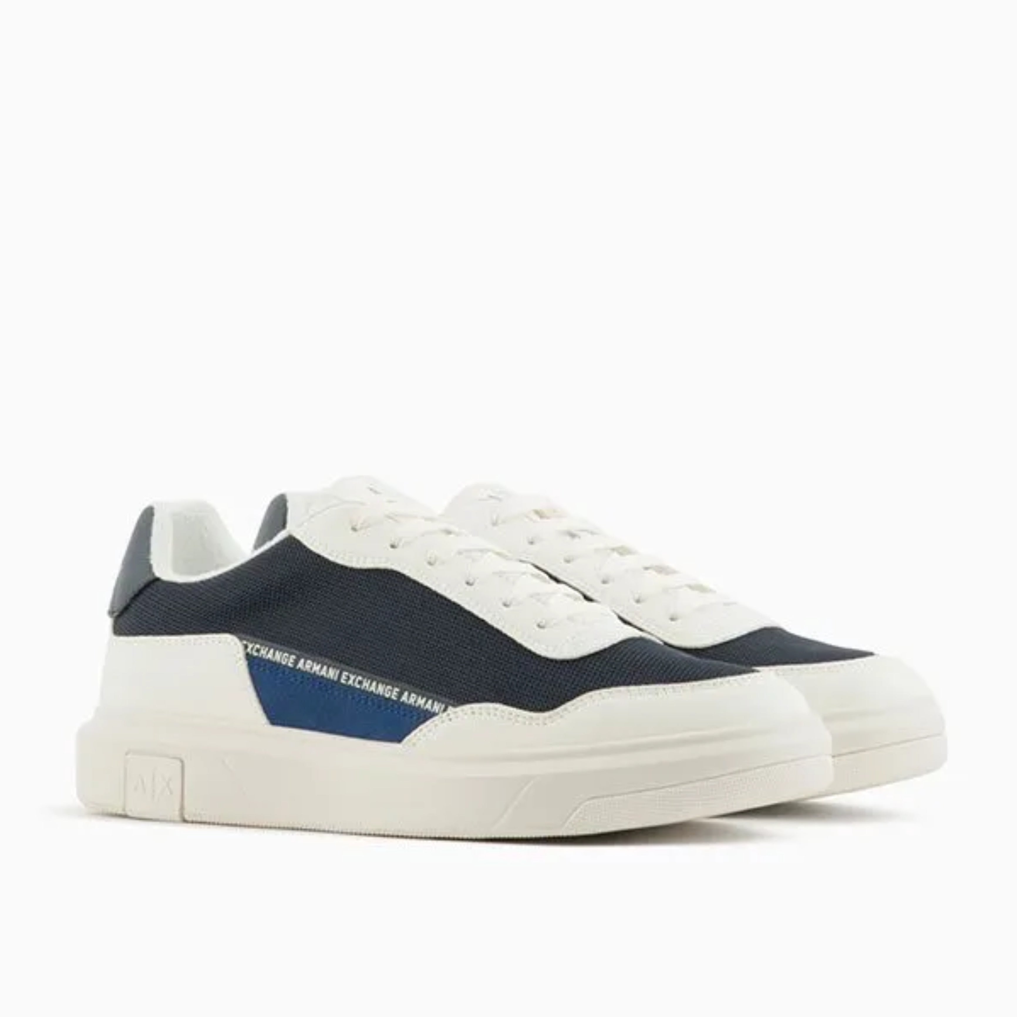 Мъжки кецове Men’s sneakers Armani Exchange XUX201 XV802 T691 Side view