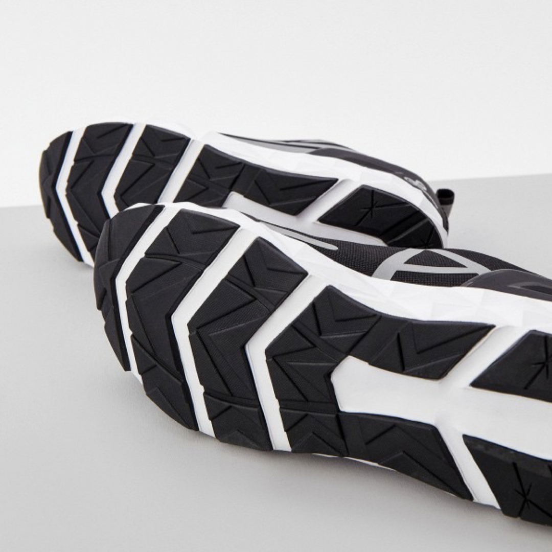 Мъжки маратонки EA7 Emporio Armani
X8X033 XCC52 N629