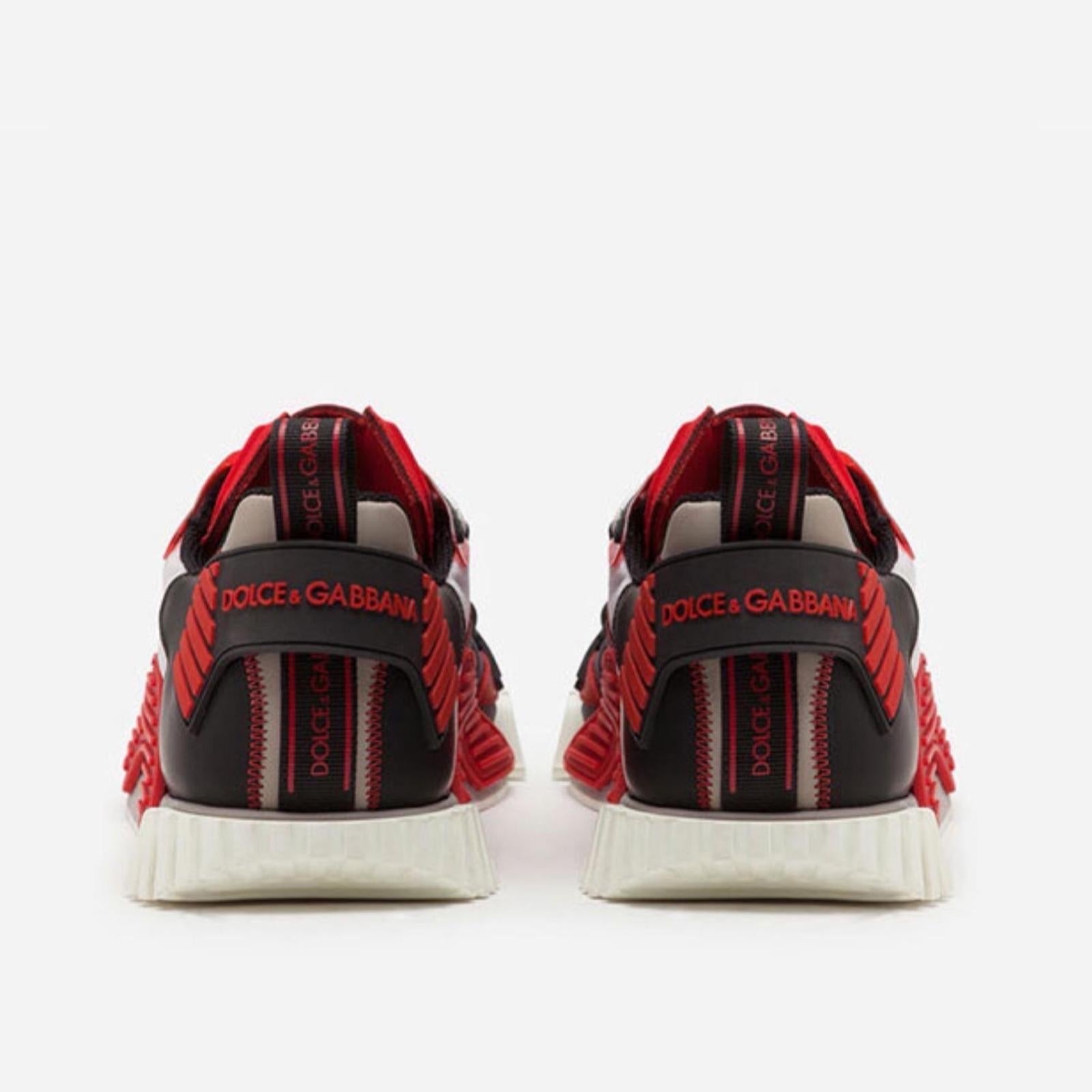 Dolce & Gabbana NS1 Men Sneakers Heel View