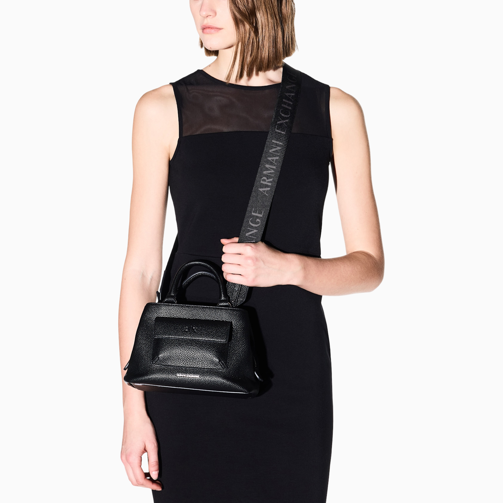 Дамска чанта Armani Exchange Women Handbag XW001546 AF17019 UC001 Model View