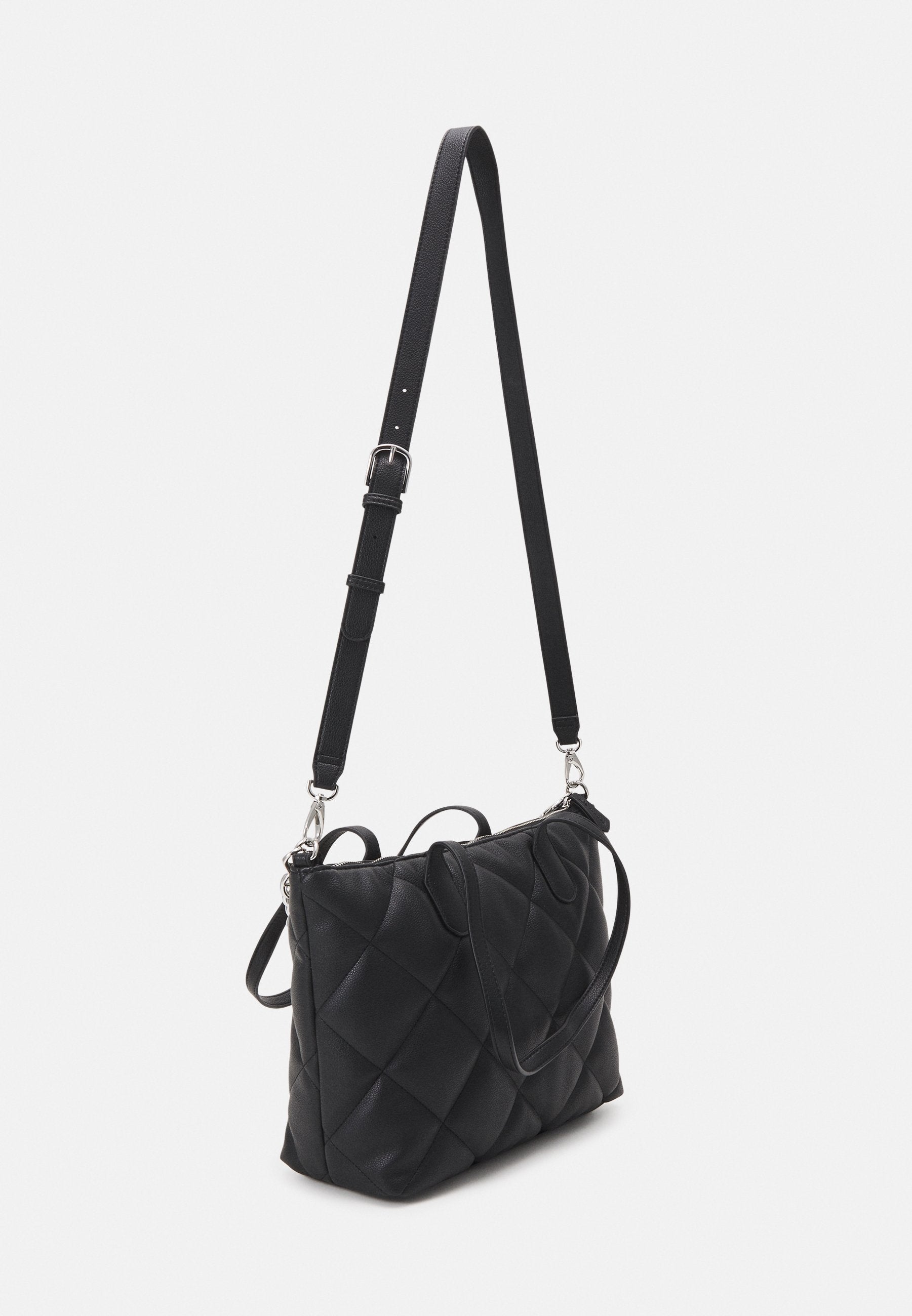 Дамска чанта в черно Women’s handbag Valentino Cold Re VBS7AR01 Black
