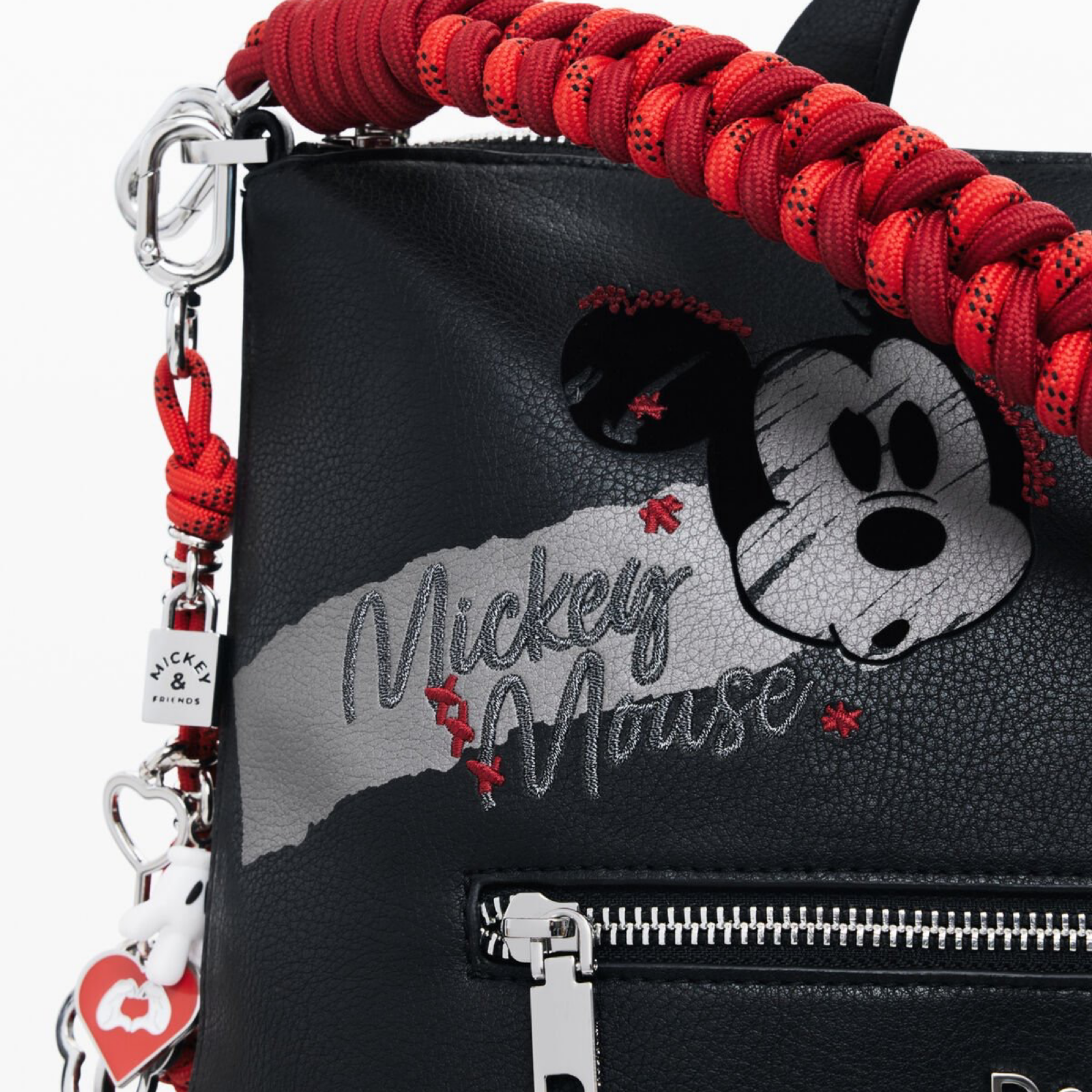 Дамска раница Desigual Mickey Mouse Rucksack 25WAKP01 Close-Up