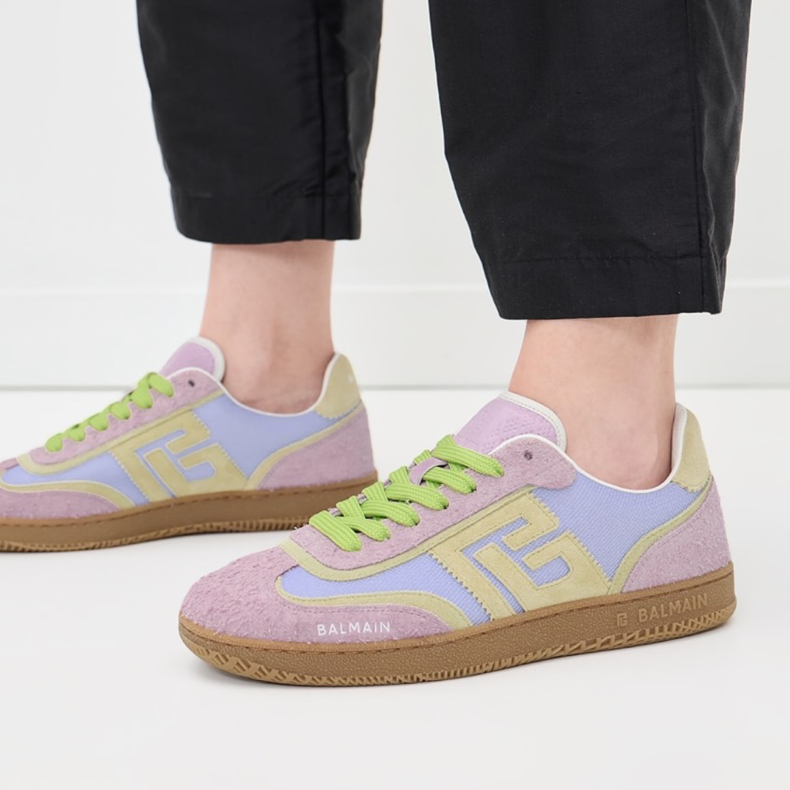 Balmain Swan Suede Leather And Mesh Sneakers GN0VI769TECHQEI Model View