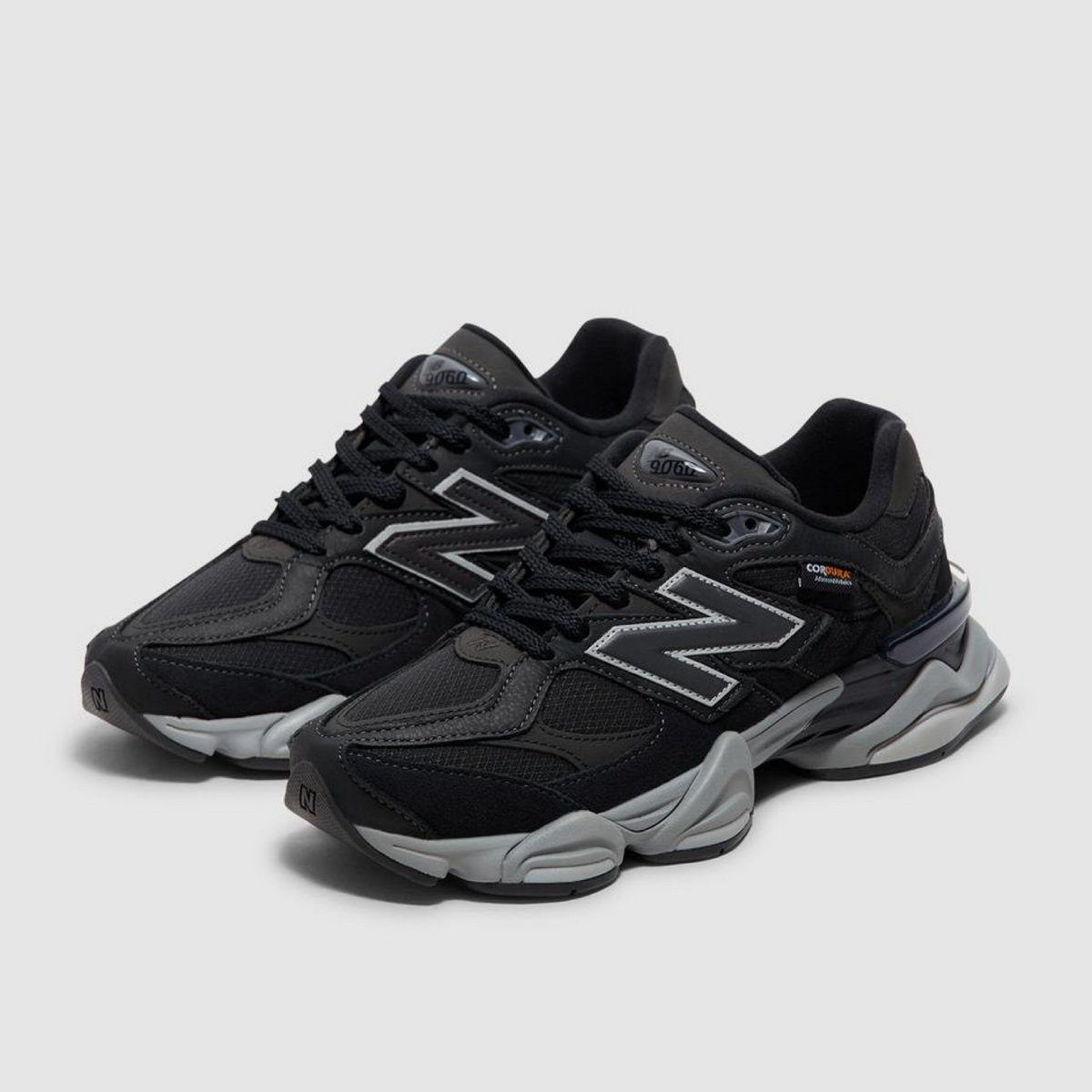 Дамски маратонки New Balance 9060 Women Sneakers U9060ORA Top View