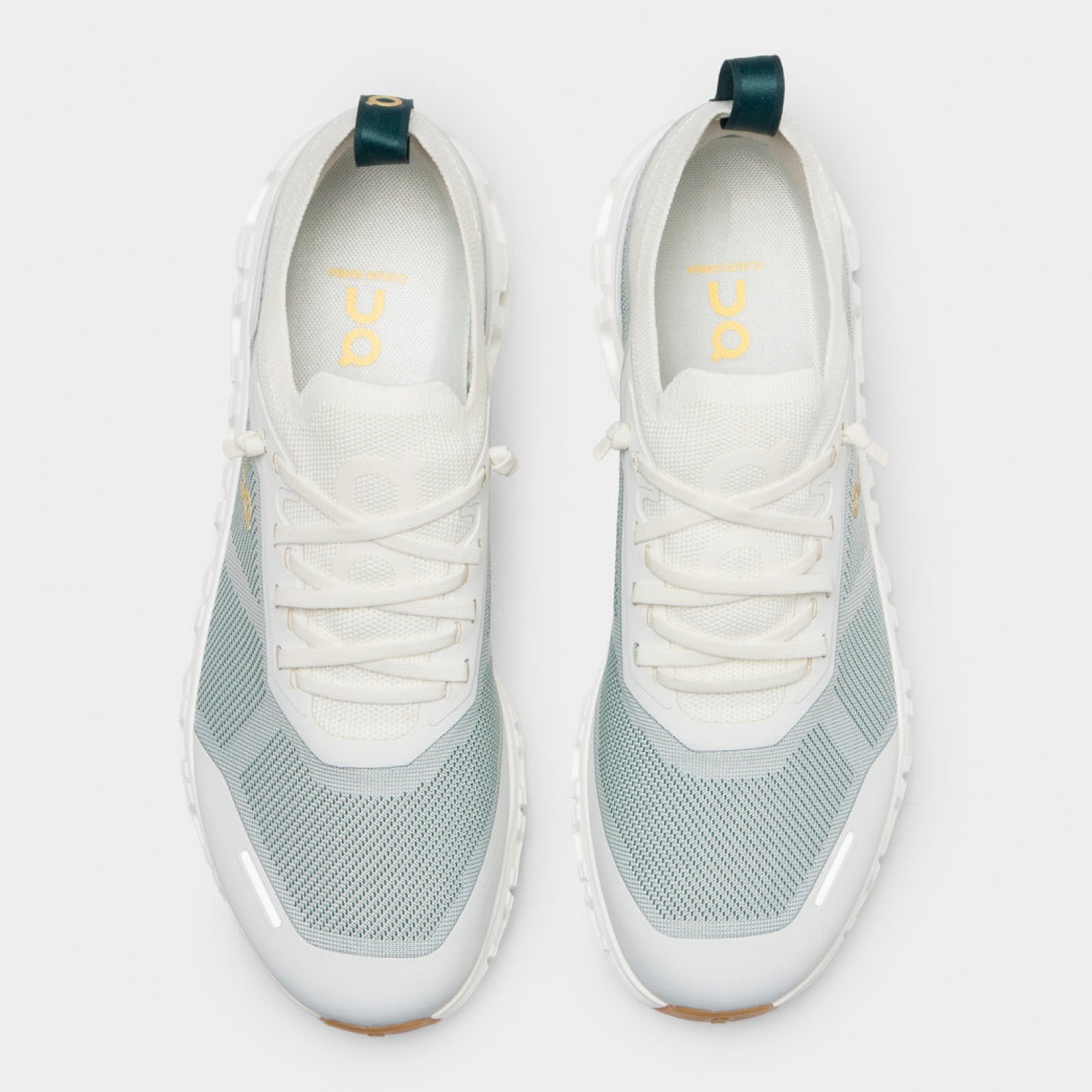 ON Cloud 6 Versa Sneakers Top View