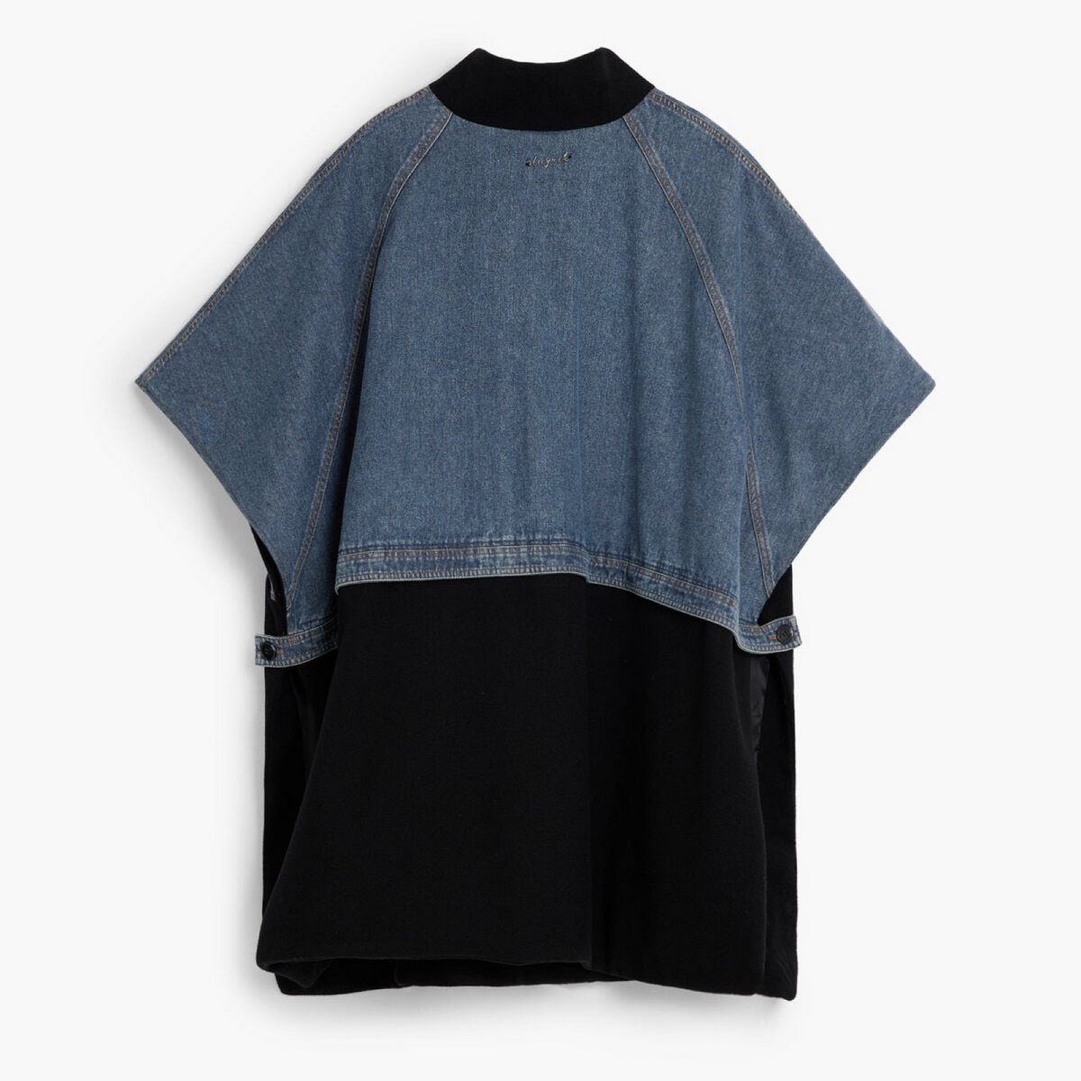 Дамско пончо Desigual Women Poncho 26WAIA31 5005 Back View