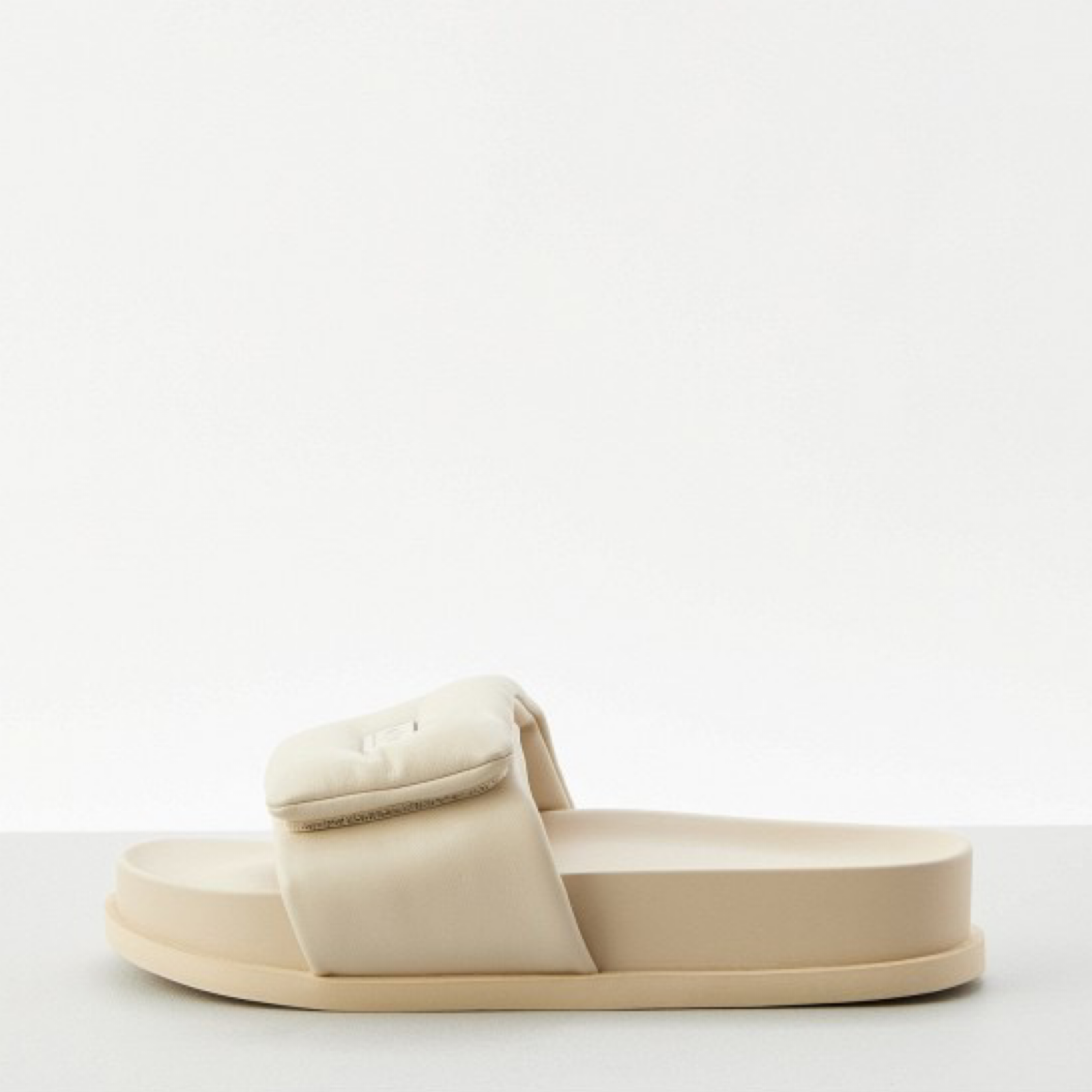 Дамски чехли Women’s slippers Armani Exchange XDP061 XV926 01819 Beige lateral view