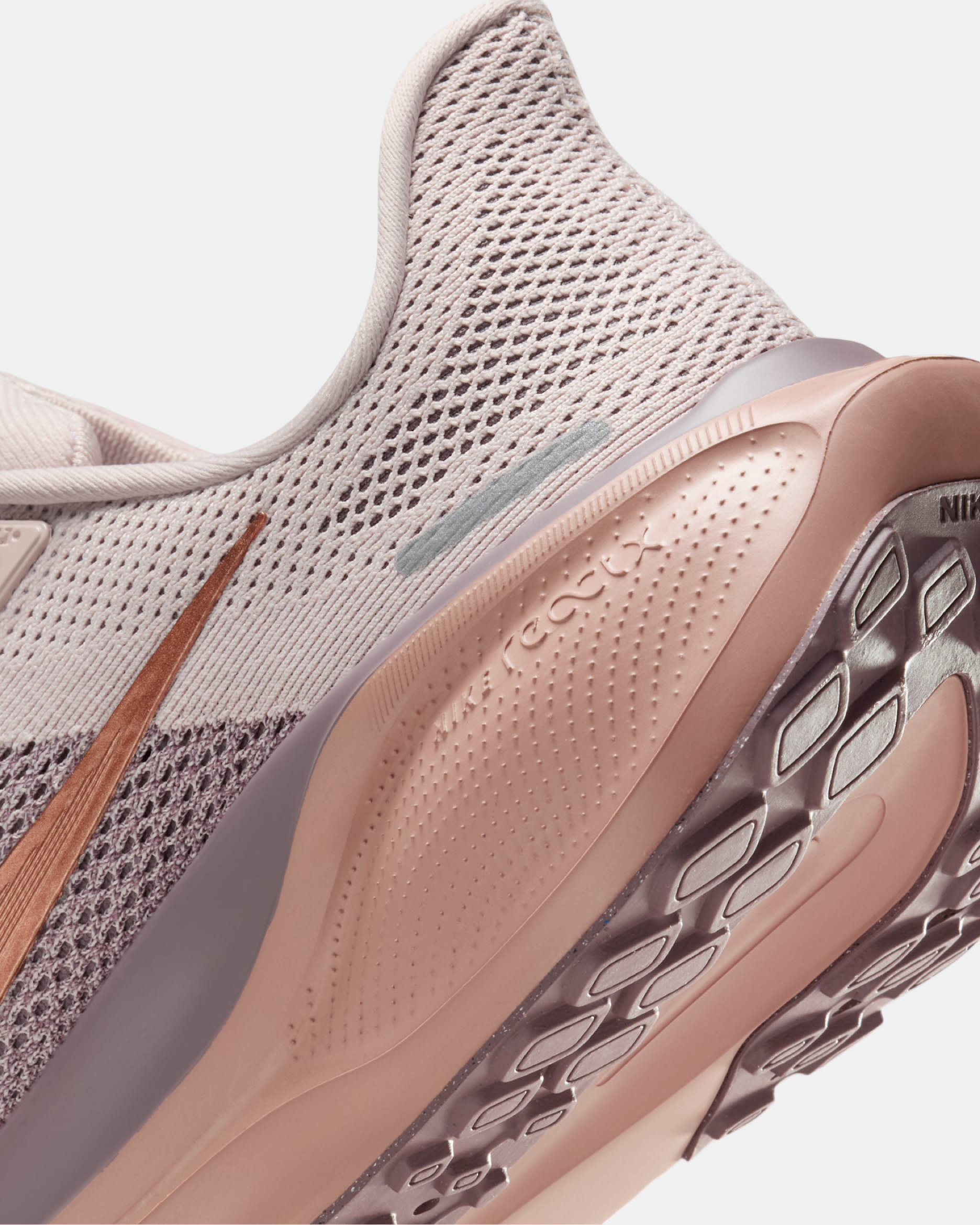 Дамски маратонки Nike Air Zoom Pegasus 41 Women Sneakers FD2723-604 Close-Up