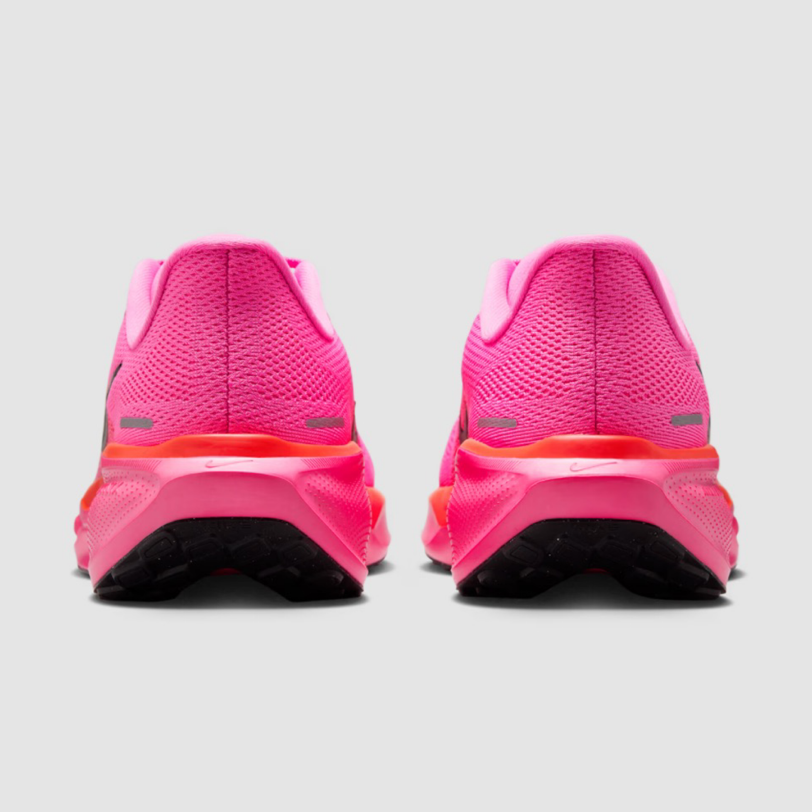 Дамски маратонки Nike Air Zoom Pegasus 41 Women Sneakers FD2723-605 Heel View