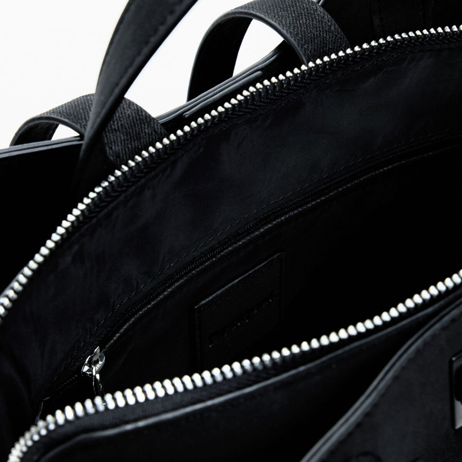 Дамска раница Desigual Women Rucksack 25WAKP06 Inside View
