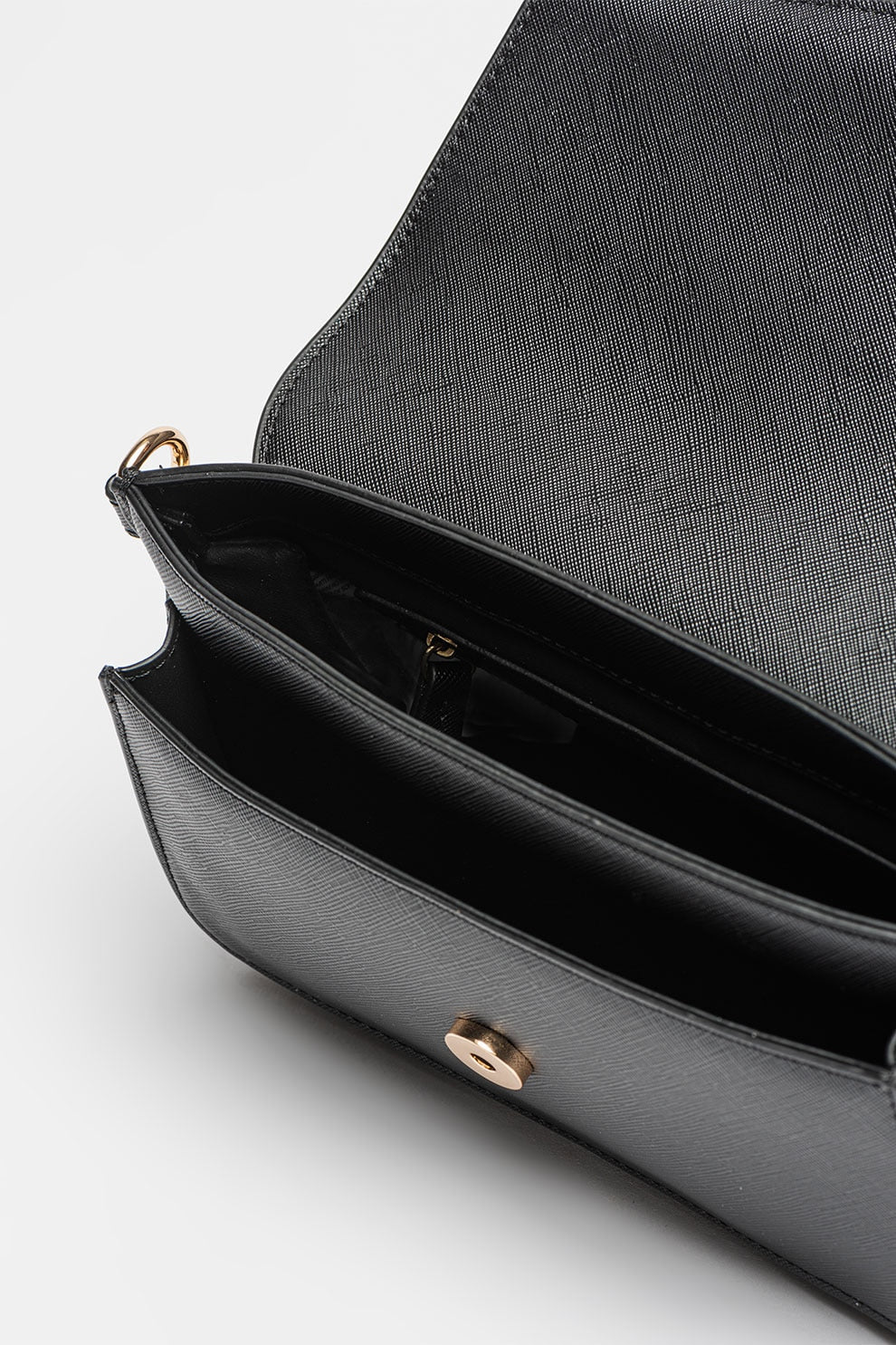 Mario Valentino Women Shoulder Bag
