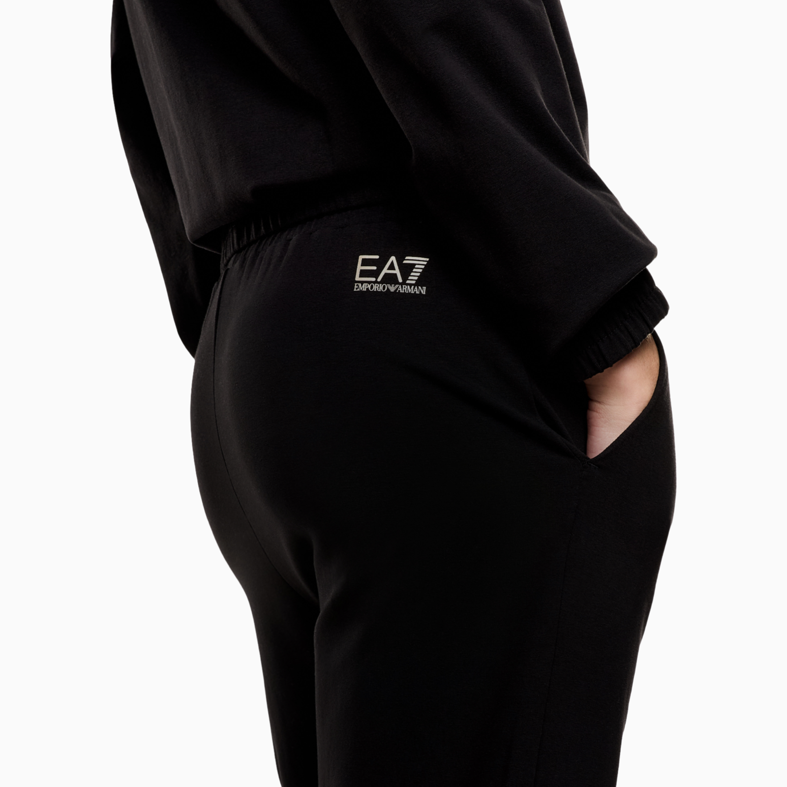Дамски екип Ea7 Emporio Armani Women Tracksuit 7W000990AF12502UC001 Close-Up