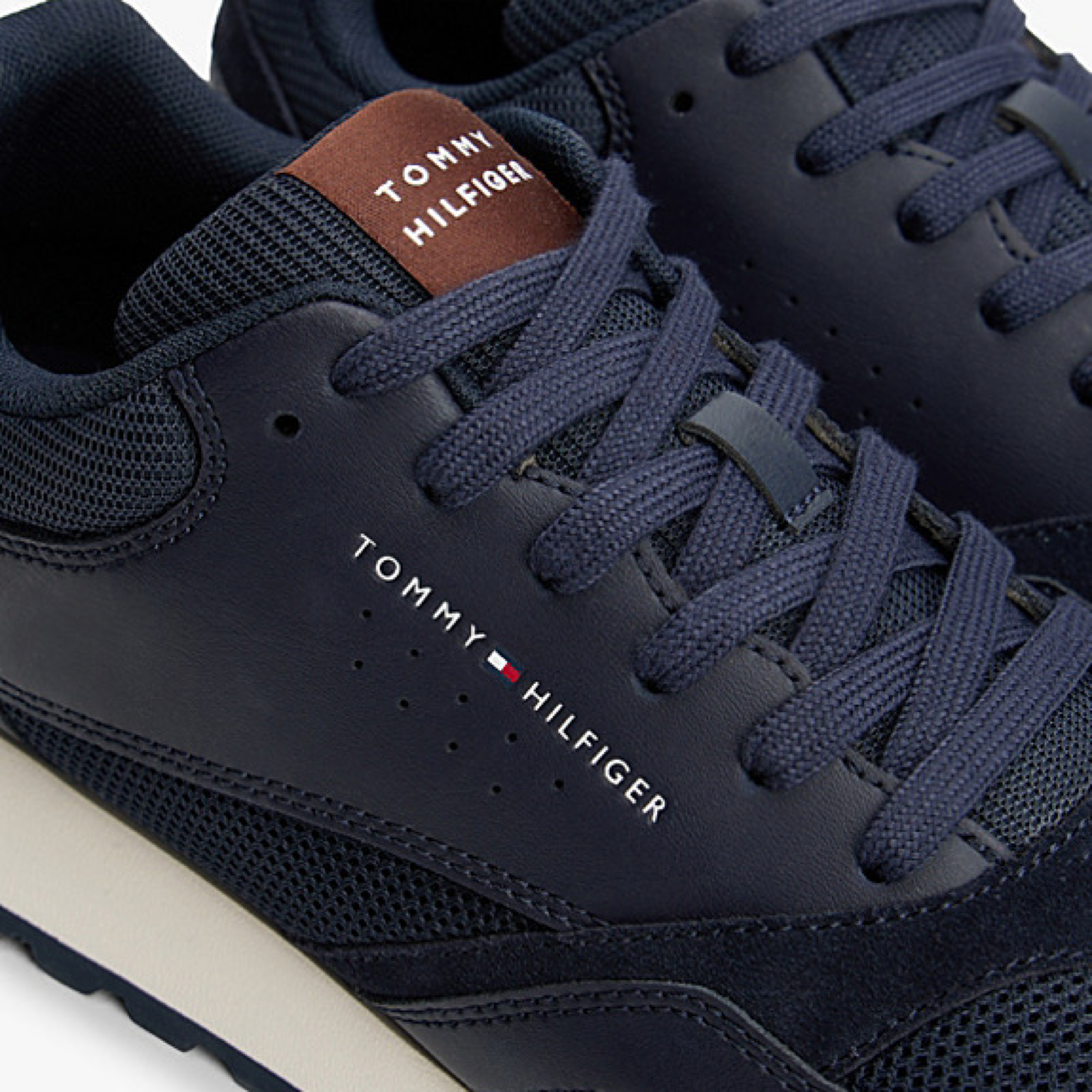Мъжки сини маратонки Tommy Hilfiger FM0FM05522 Close-Up