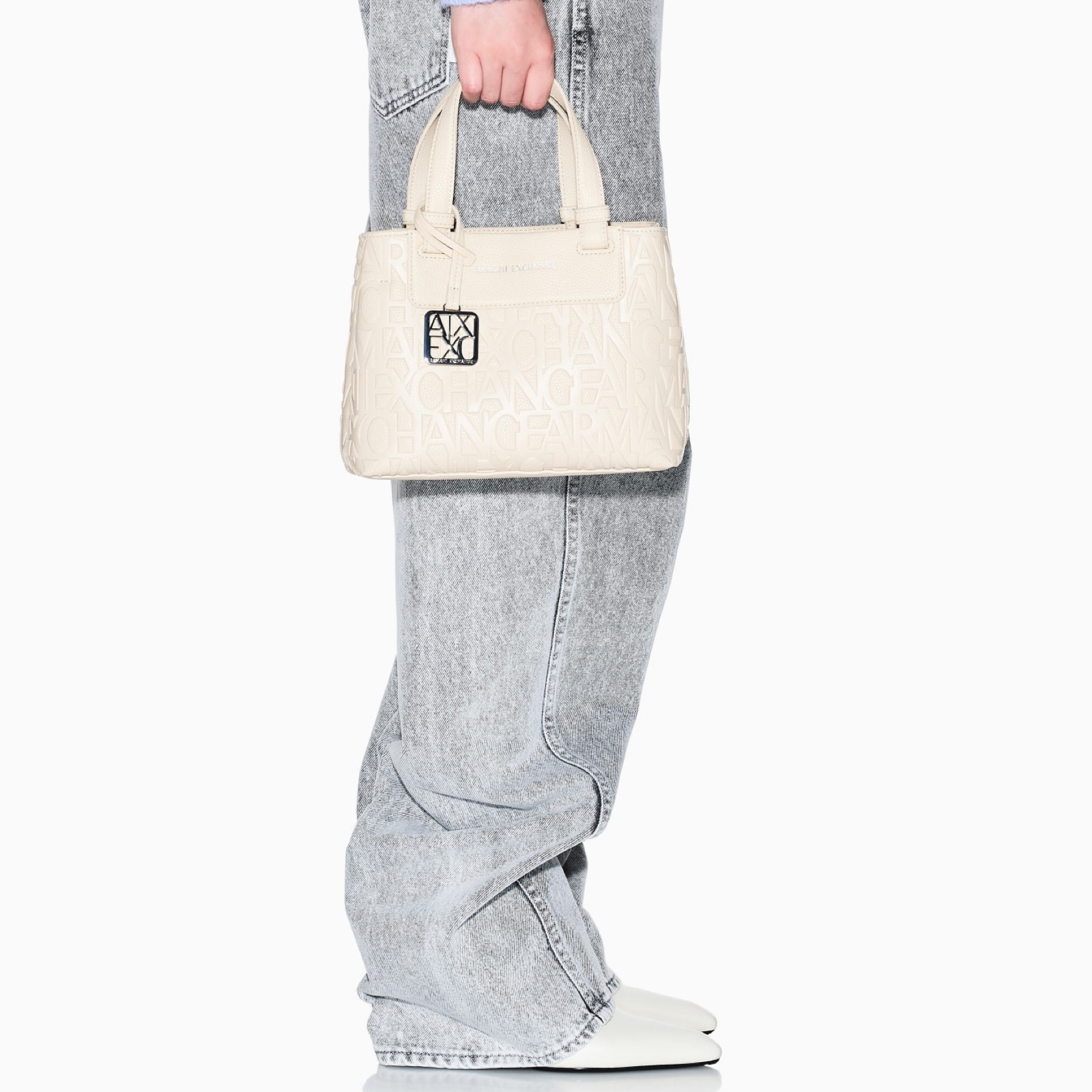 Дамска бежова чанта Armani Exchange Women Handbag XW001576 AF15774 Hand View